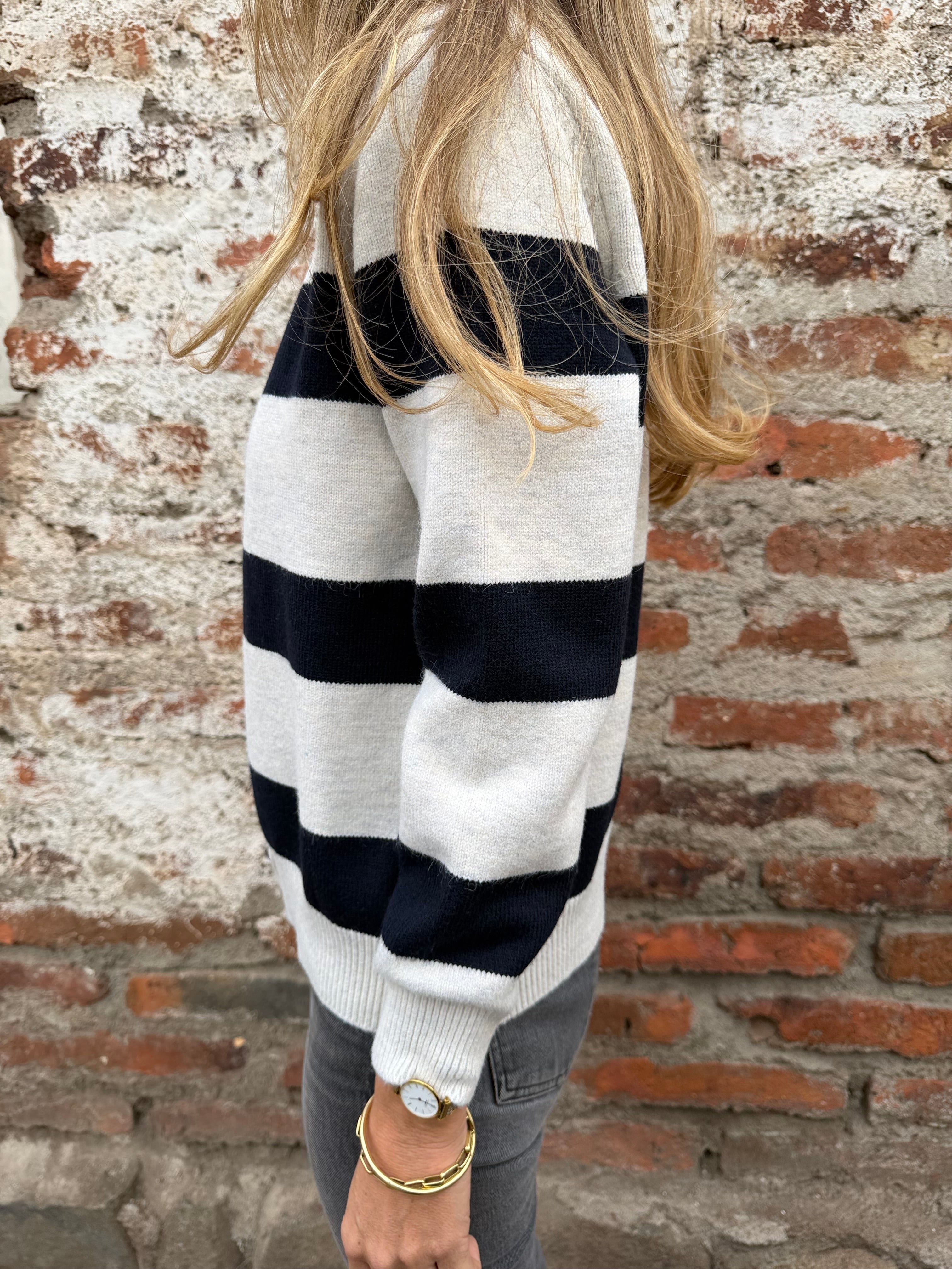 Chaleco navy botones terciopelo blanco