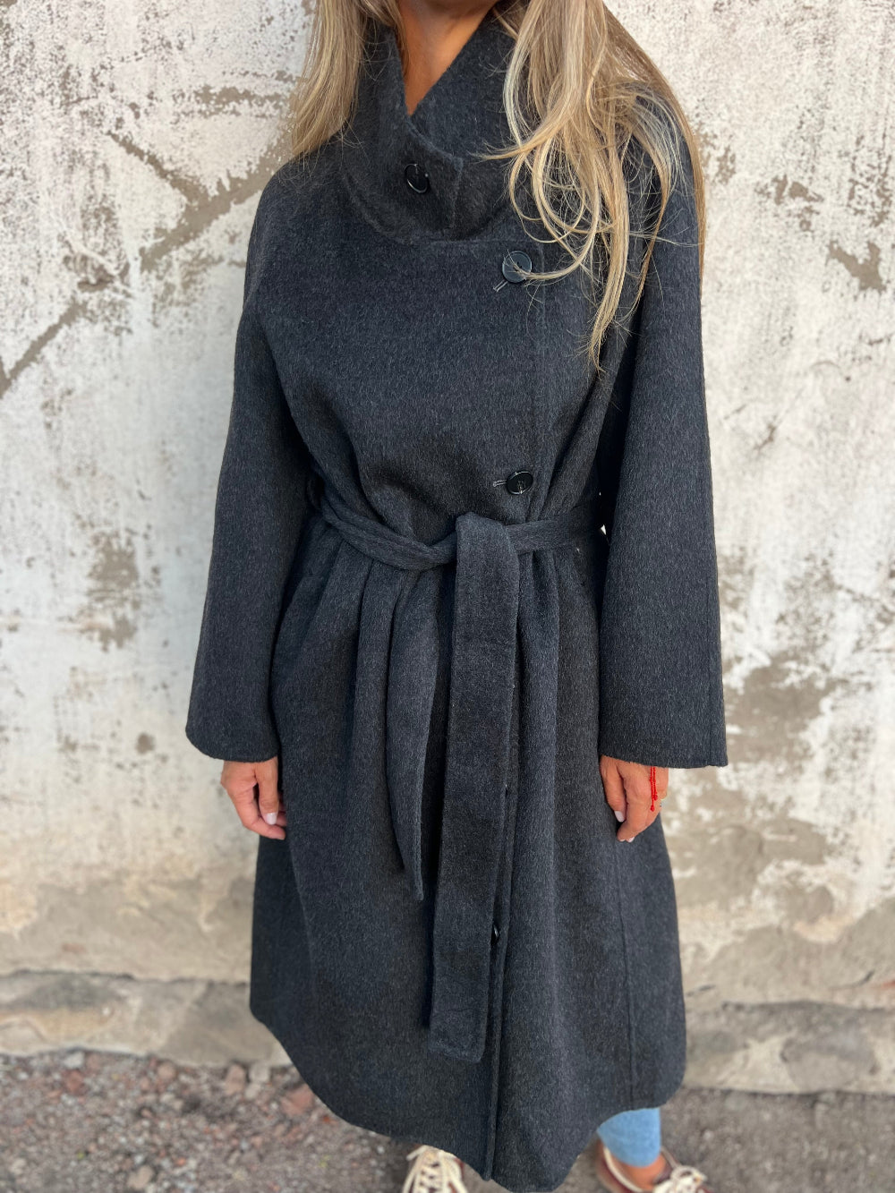 Abrigo 70% cachemira gris acero