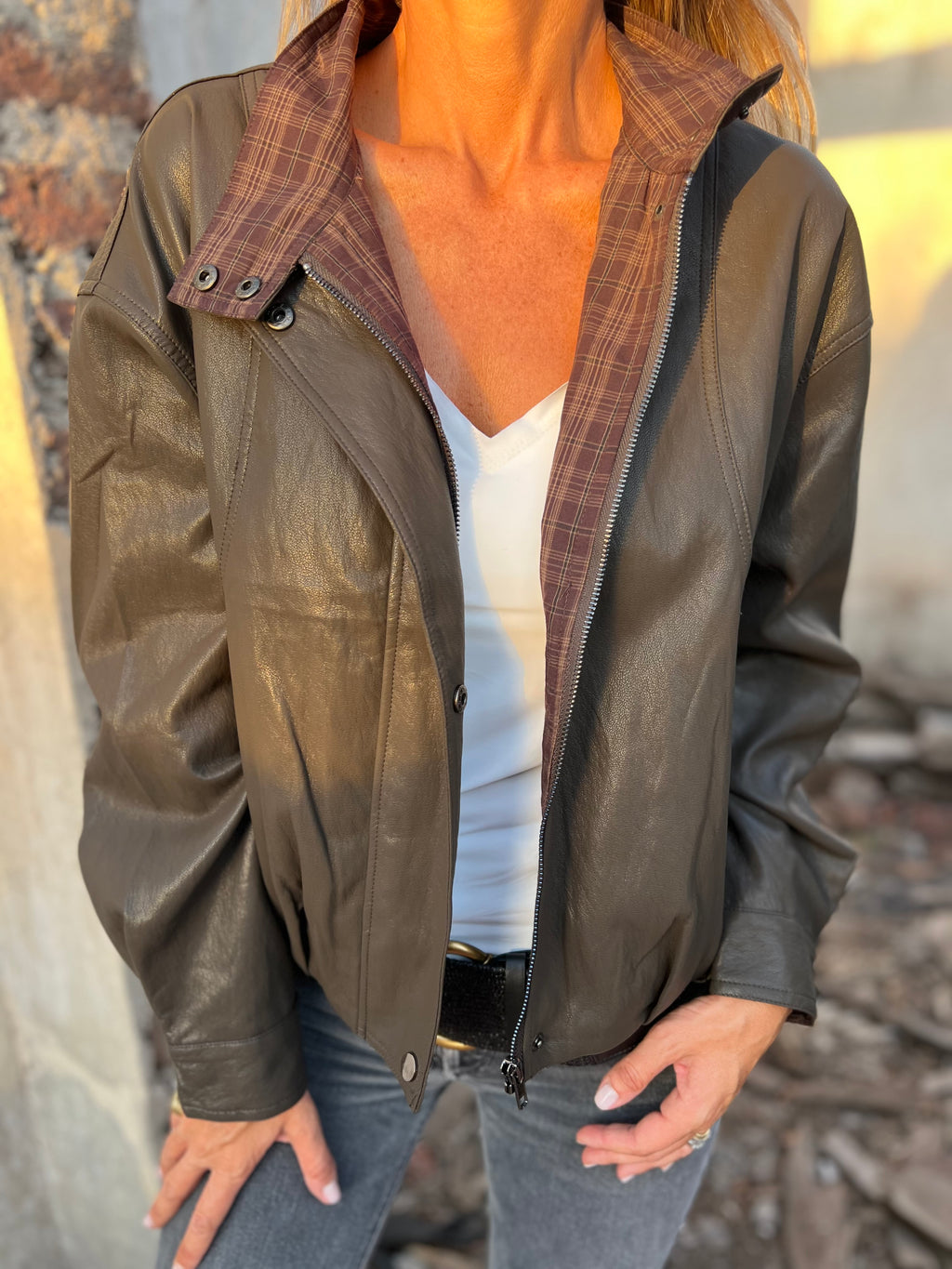 Chaqueta efecto cuero detalle escocés verde oscura