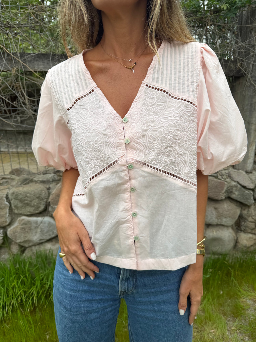 New blusa mangas abullonadas rosado claro