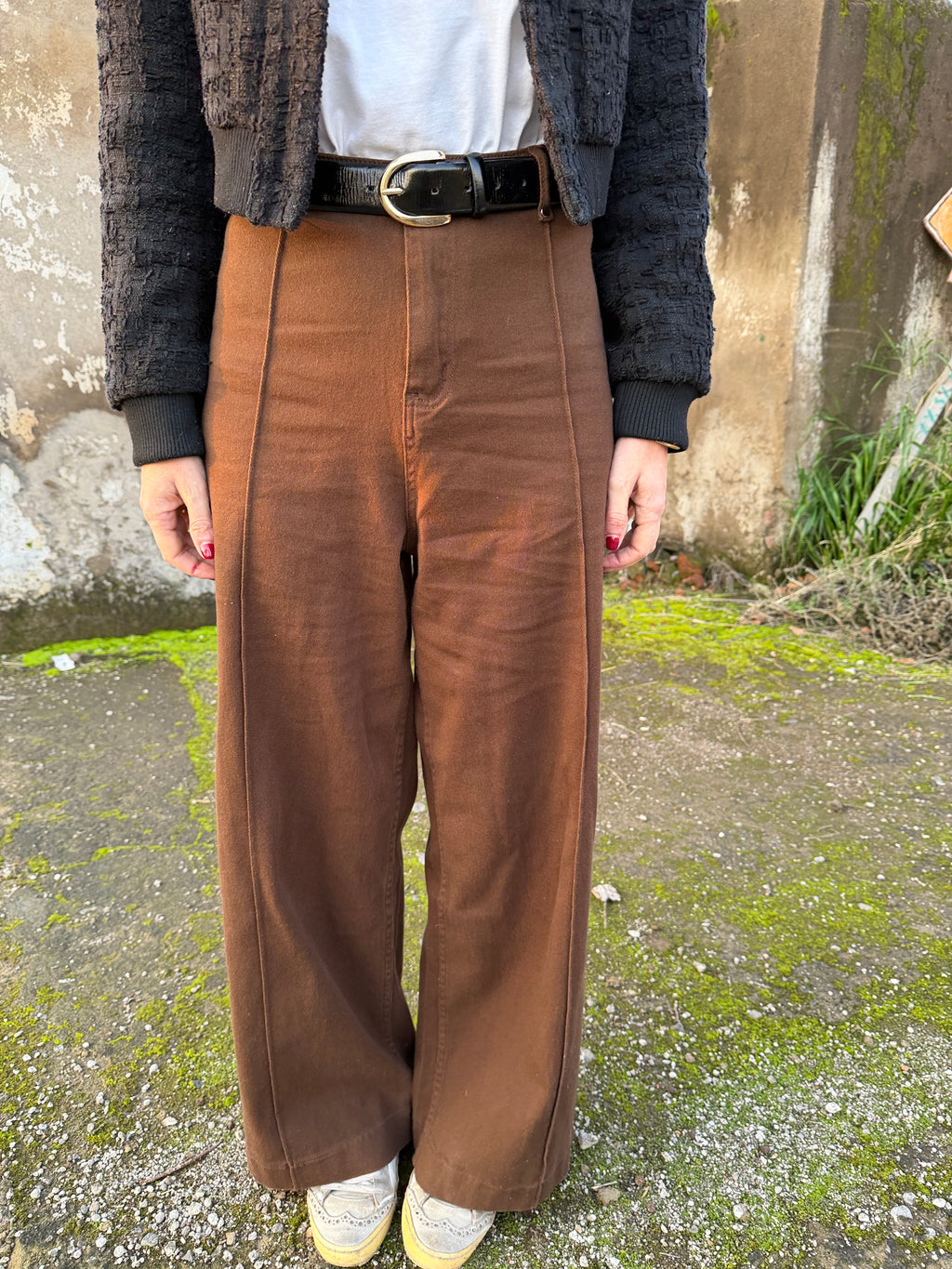 Pantalón tiro alto café