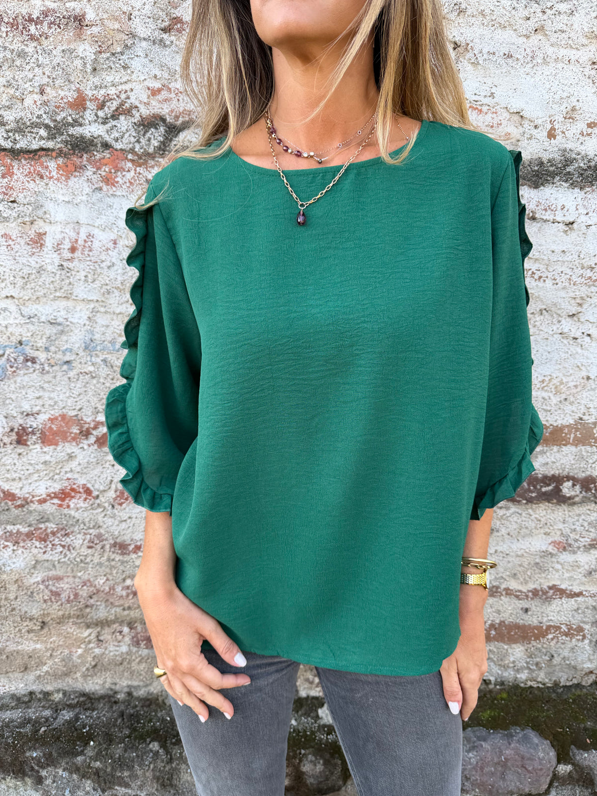 Blusa crep vuelitos mangas verde oscuro