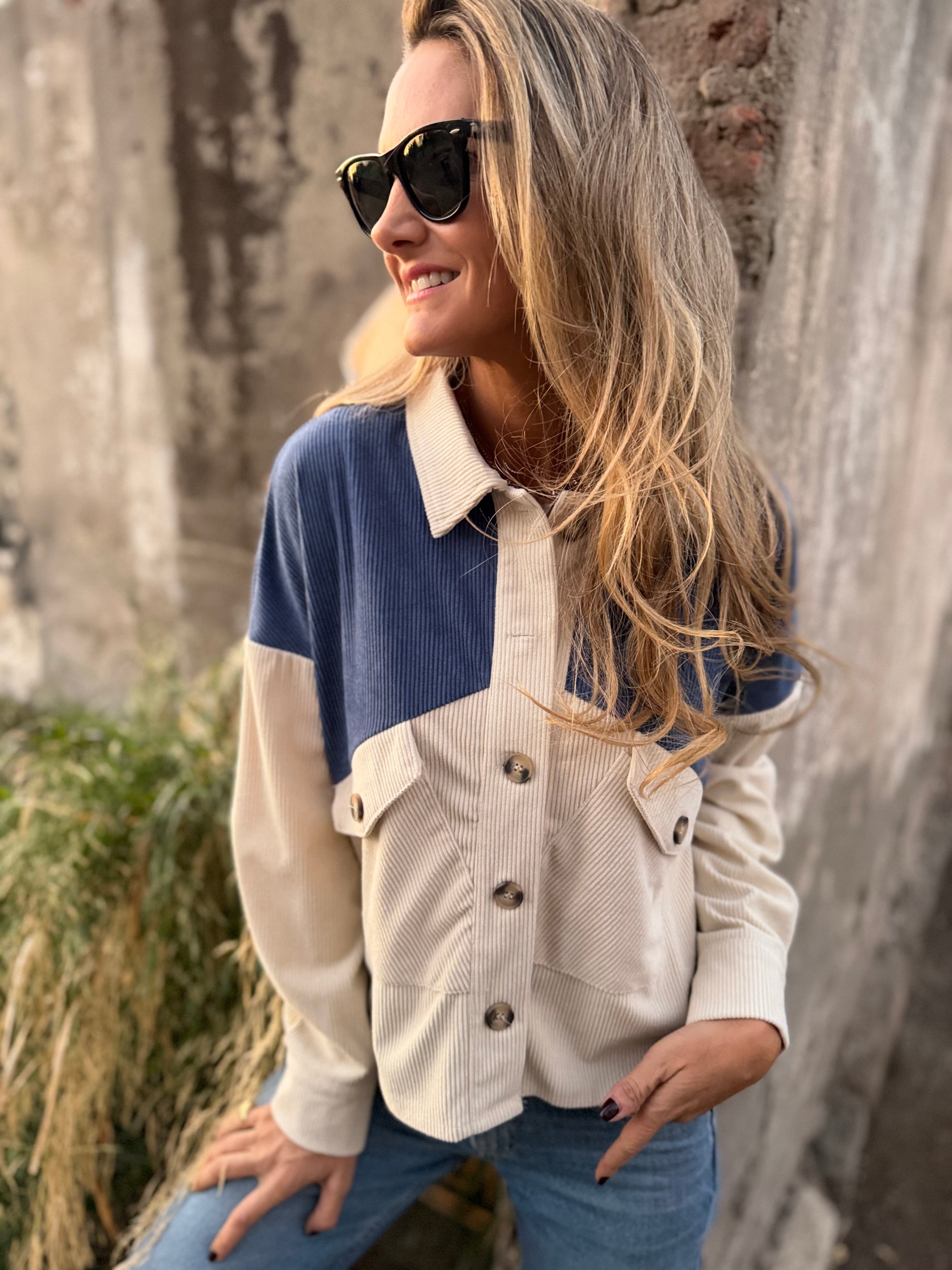 Blusa cotelé bicolor azul