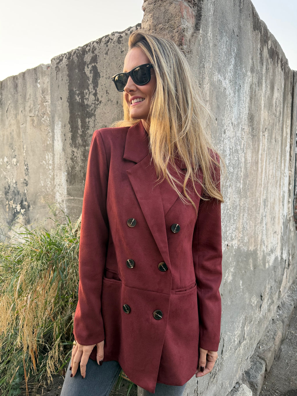 Blazer efecto gamuza increíble burdeo
