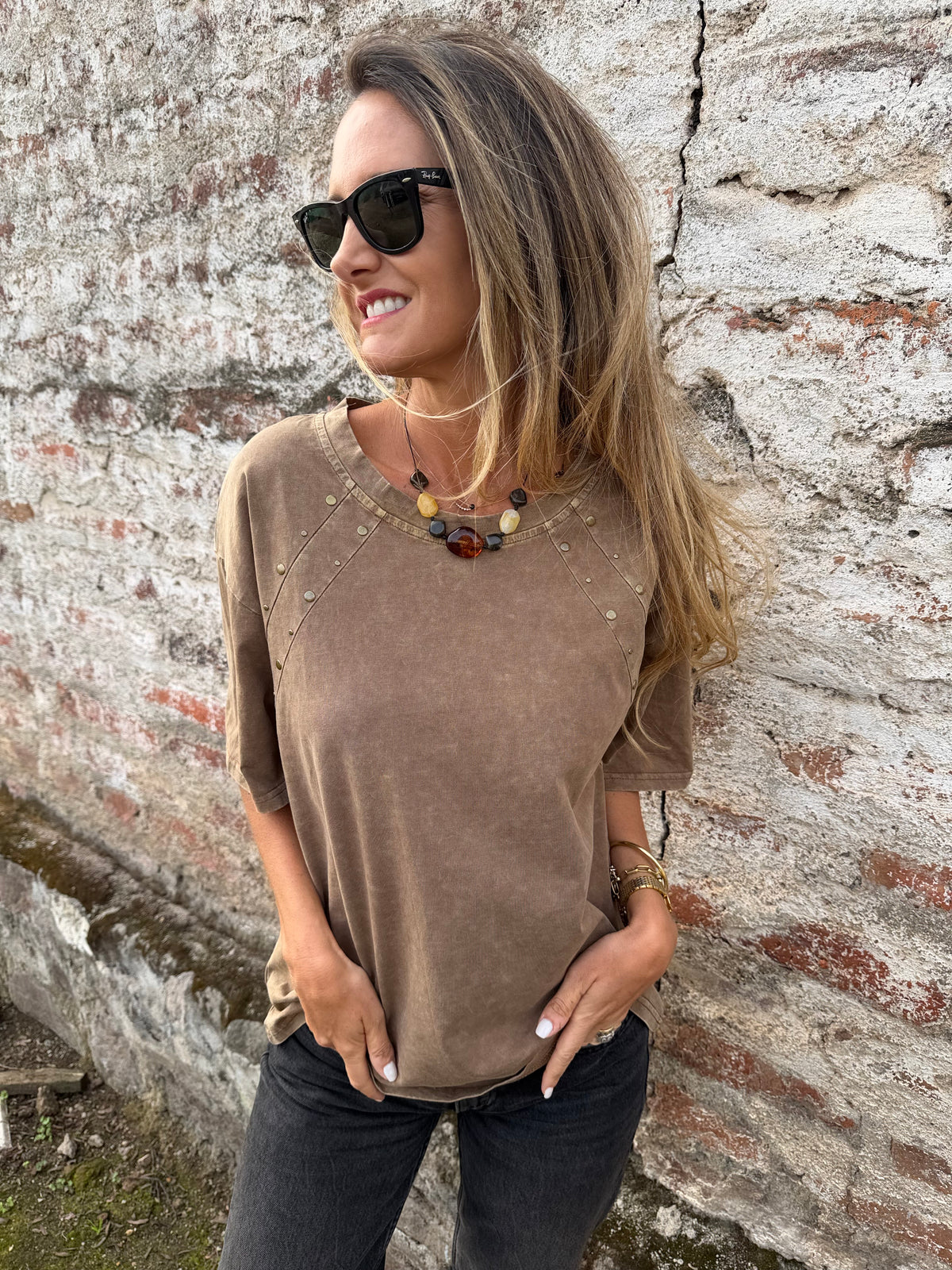 Maxxi polera tachas camel