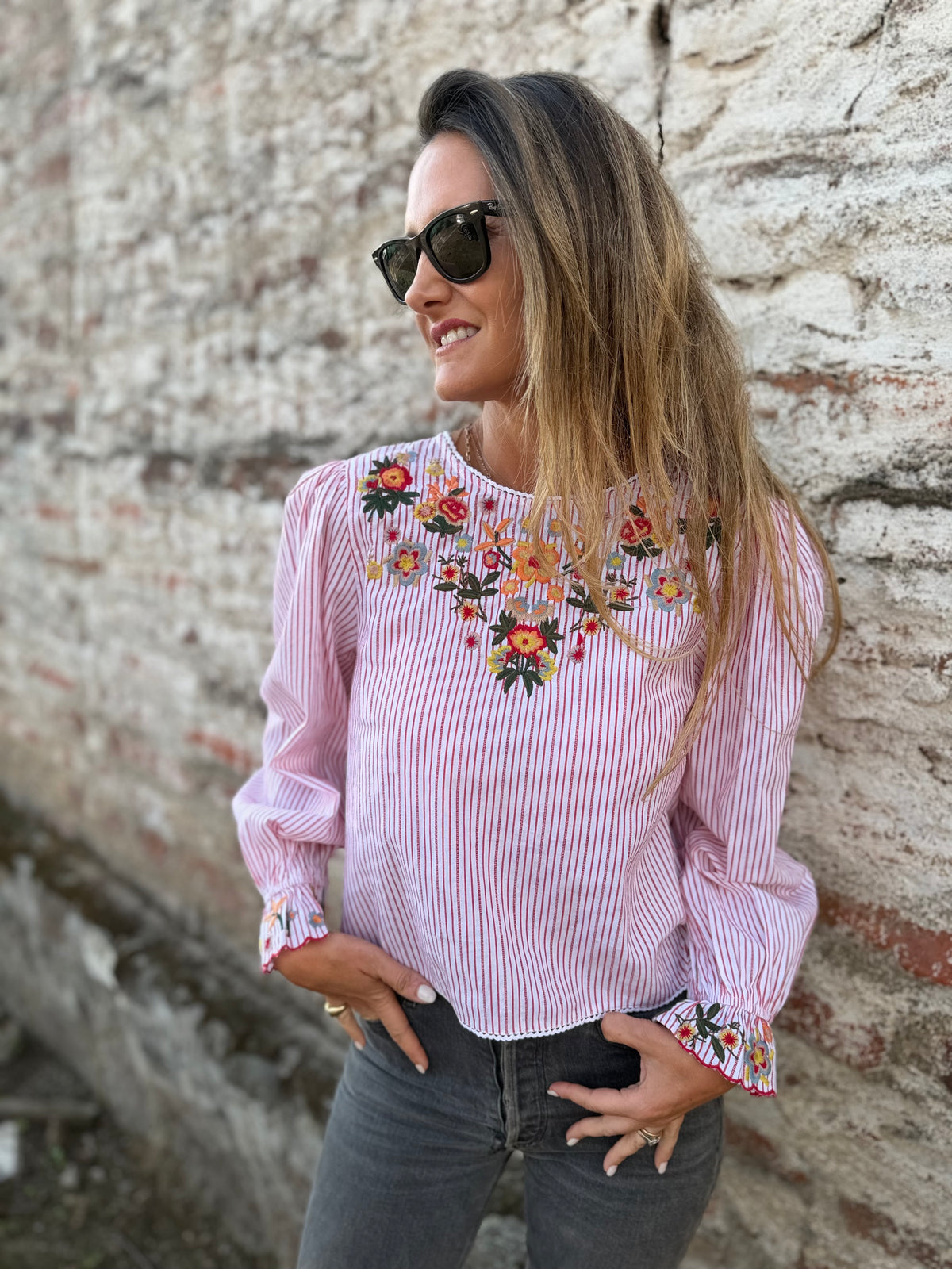 Blusa mangas vuelos floreados roja