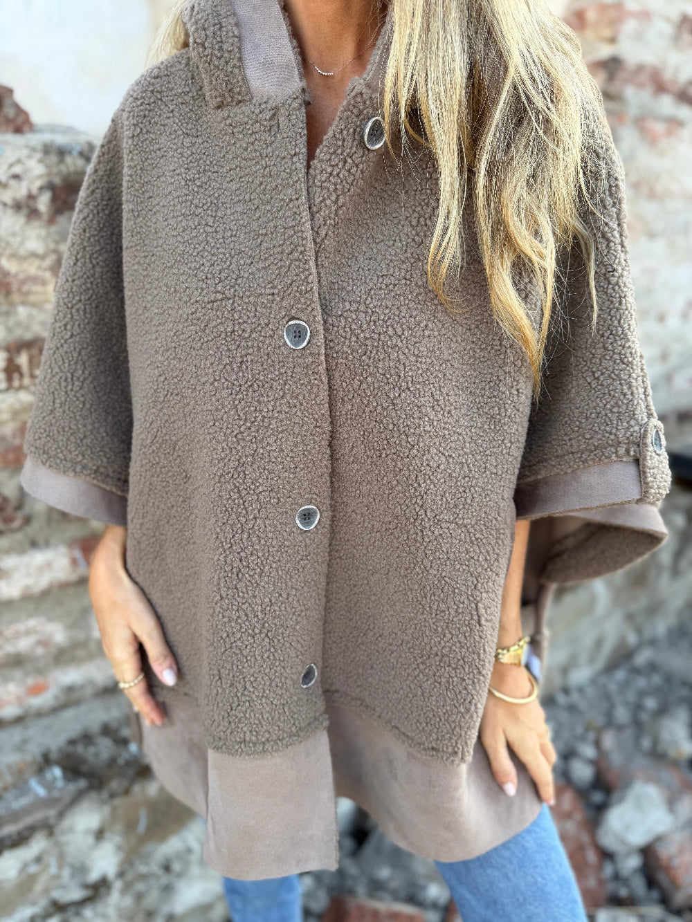 Poncho patagón taupe