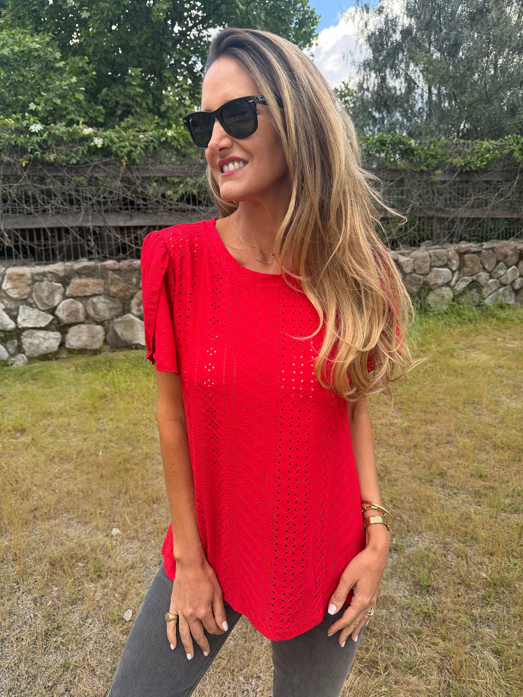 Polera lycra detalles mangas roja