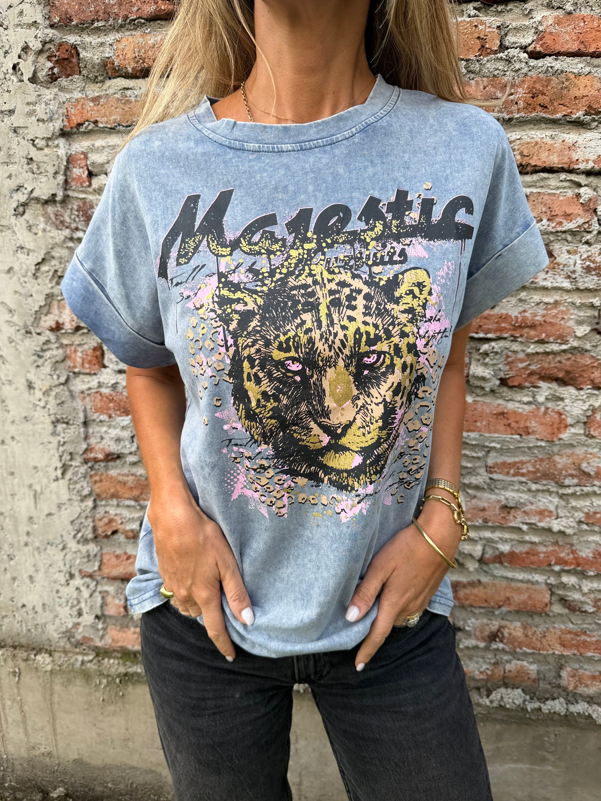 Polera majestic celeste deslavado