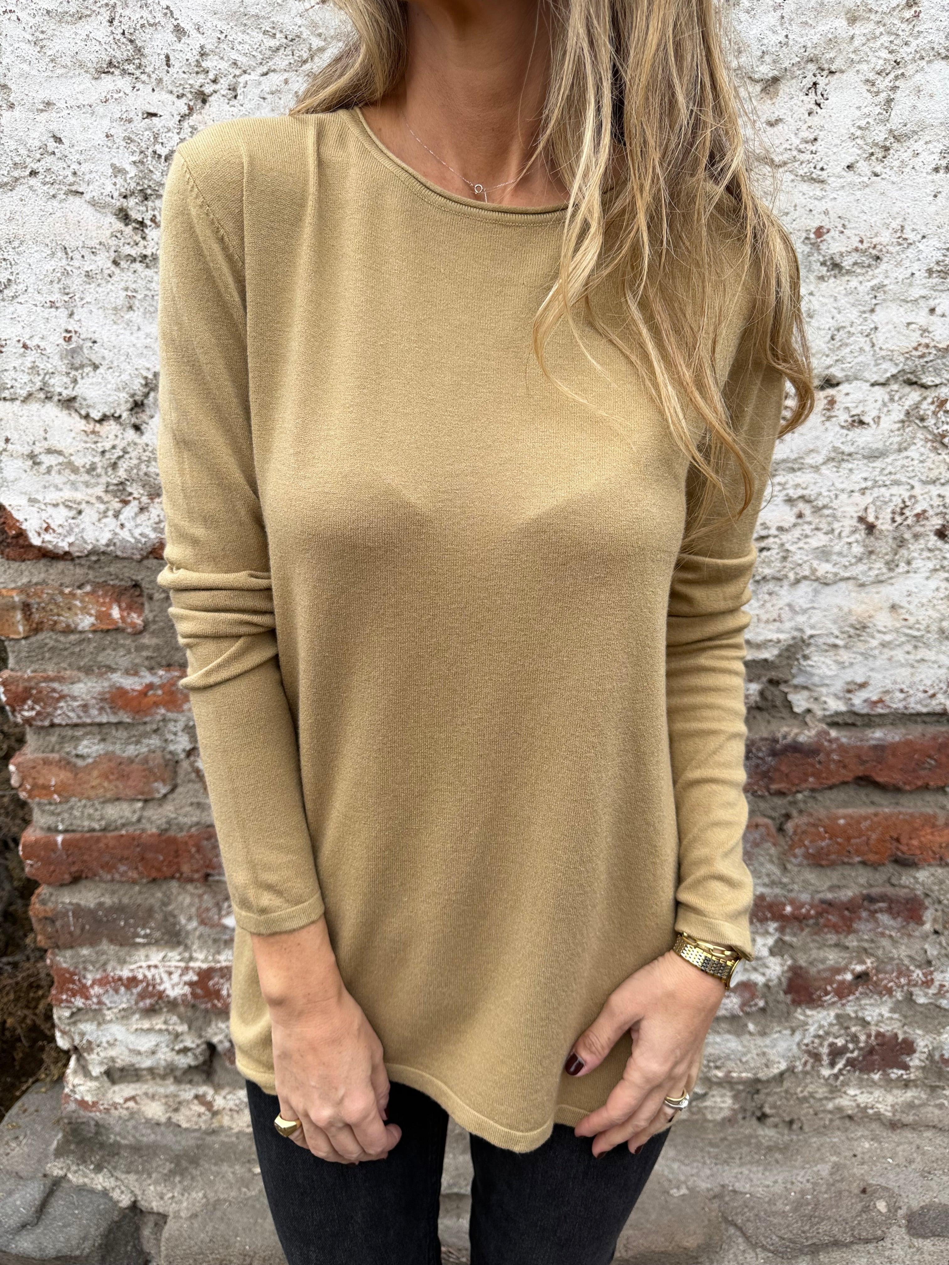 Chaleco básico mini botones espalda camel