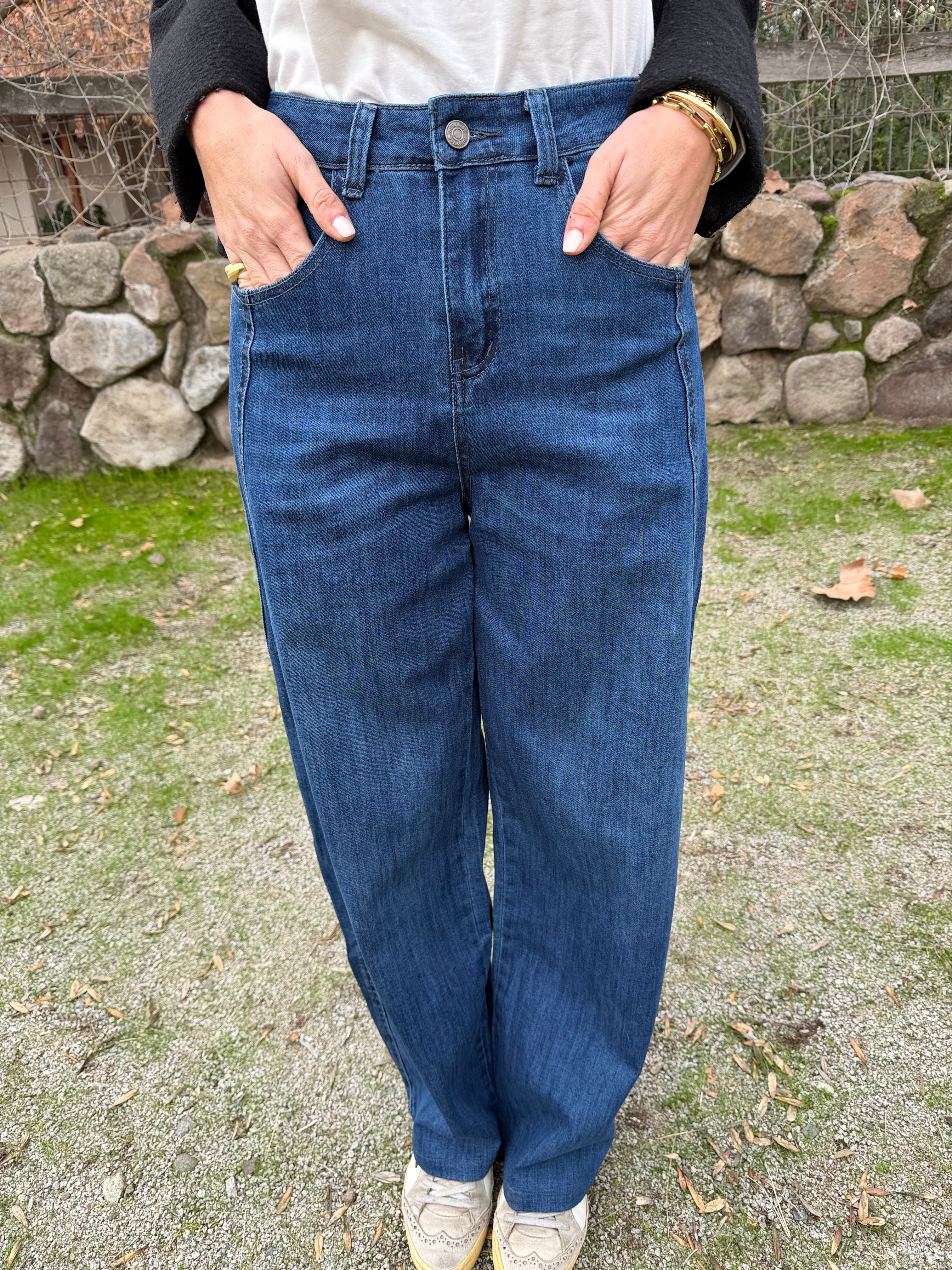 Bluejean tipo barrel detalles azul