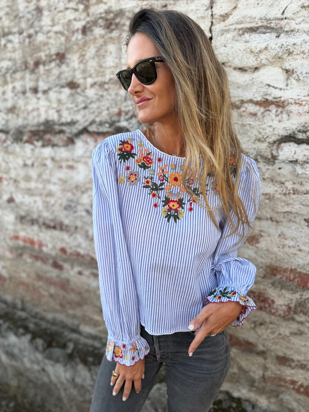 Blusa mangas vuelos floreados celeste