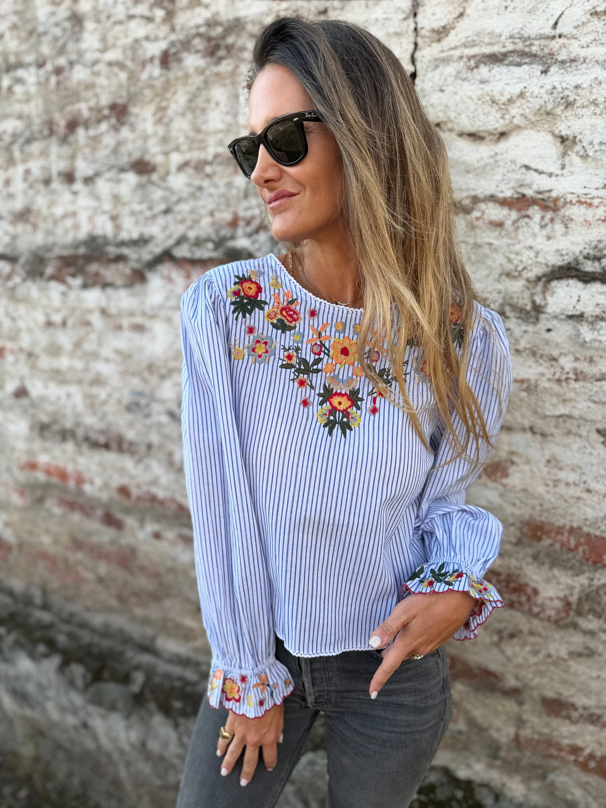Blusa mangas vuelos floreados celeste