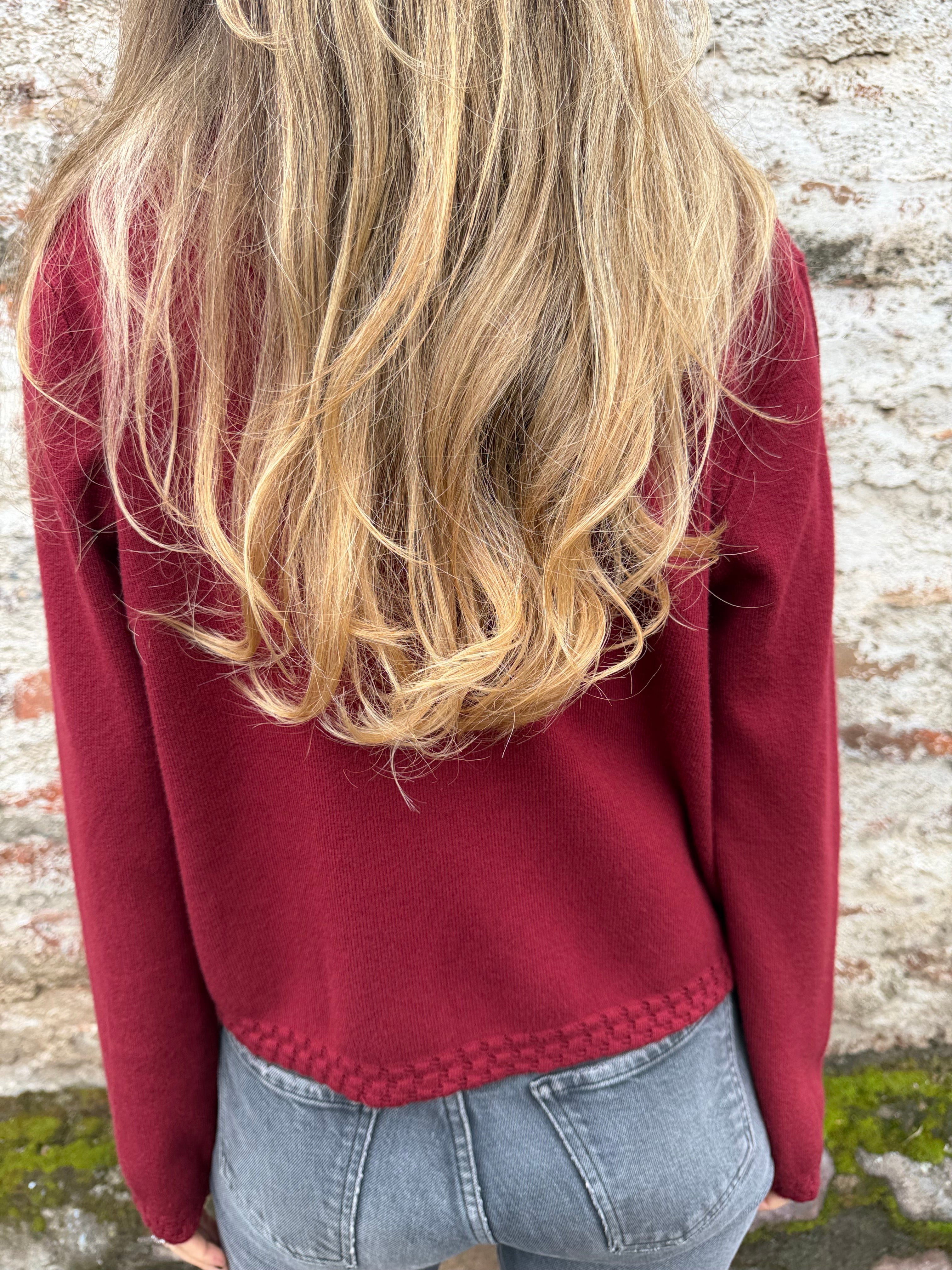 Chaquetita tejida detalles roja italiana
