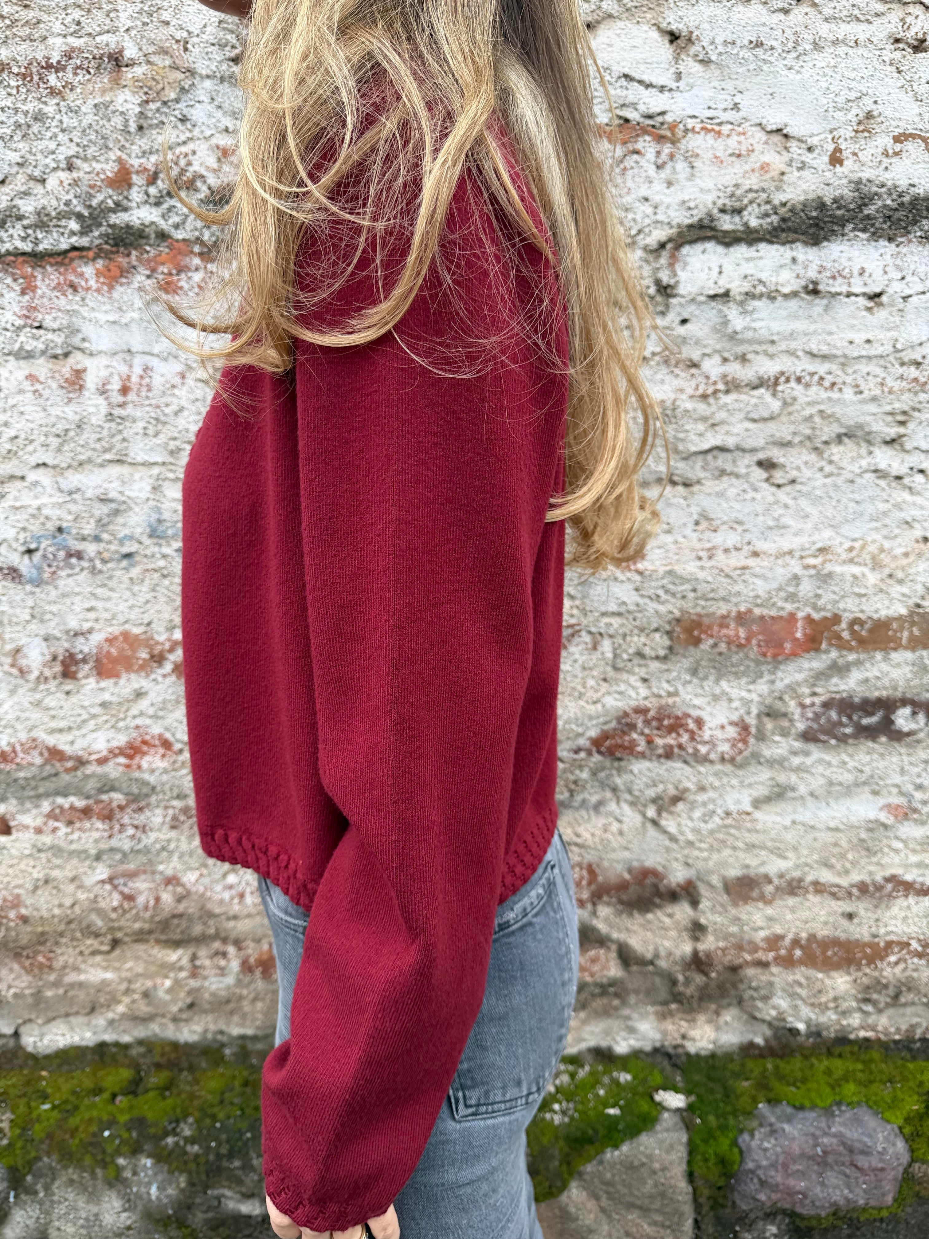 Chaquetita tejida detalles roja italiana