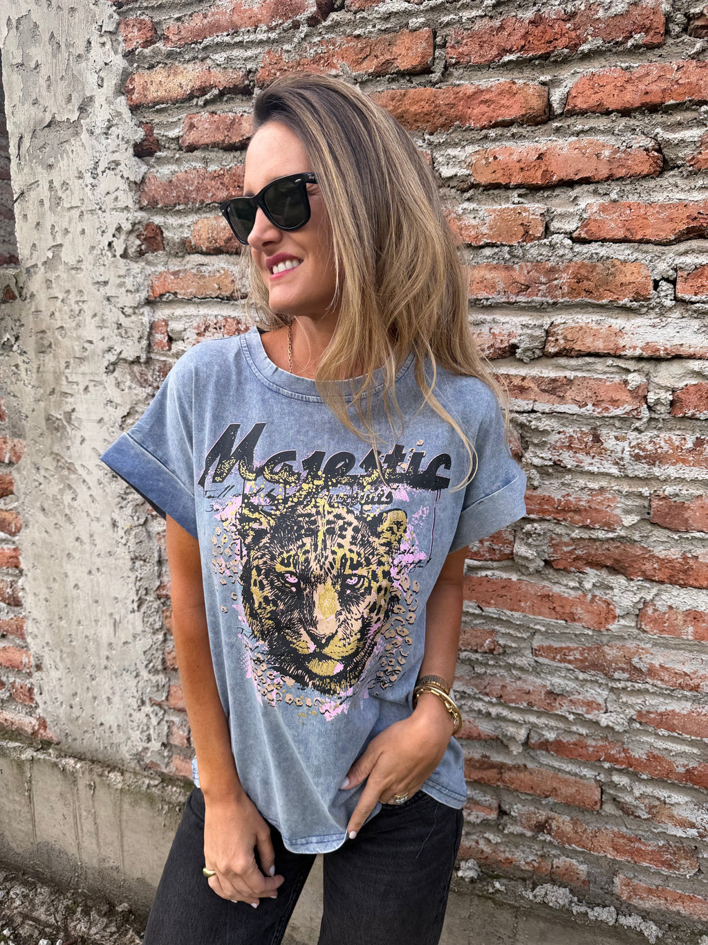 Polera majestic celeste deslavado