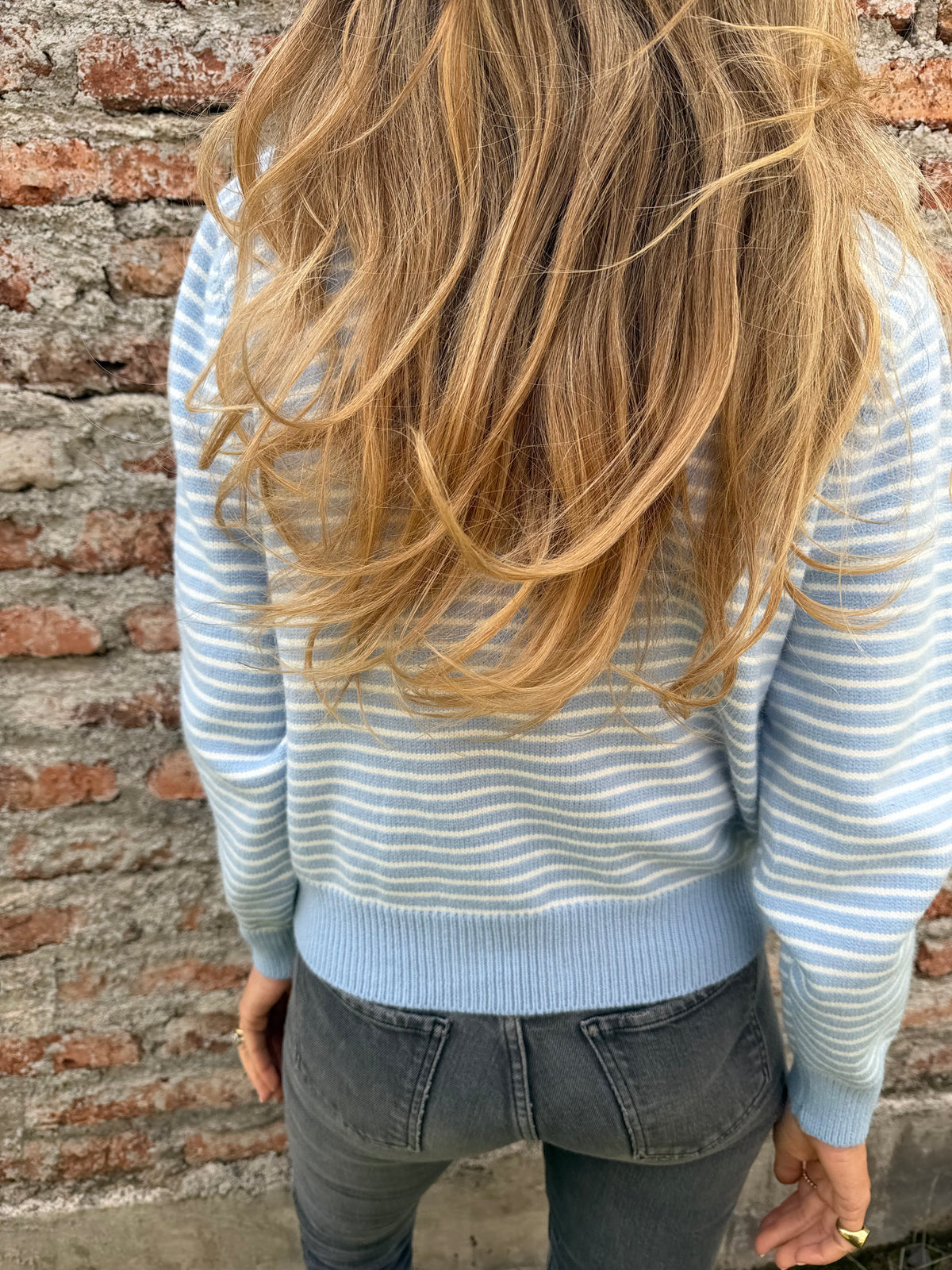 Chaleco líneas camisero cuello bluejean celeste