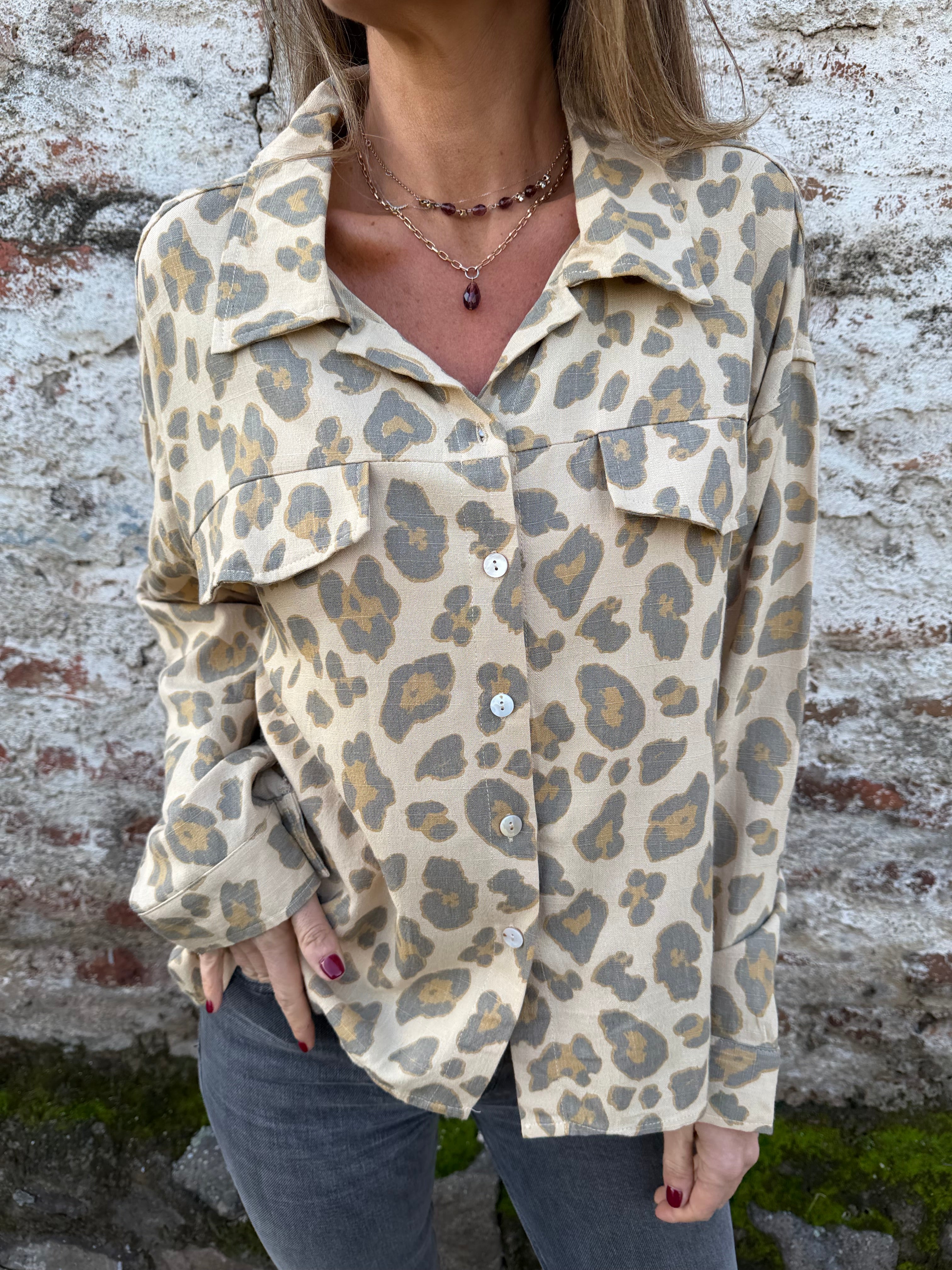 Chaqueta delgada/ blusa lino print beige clara