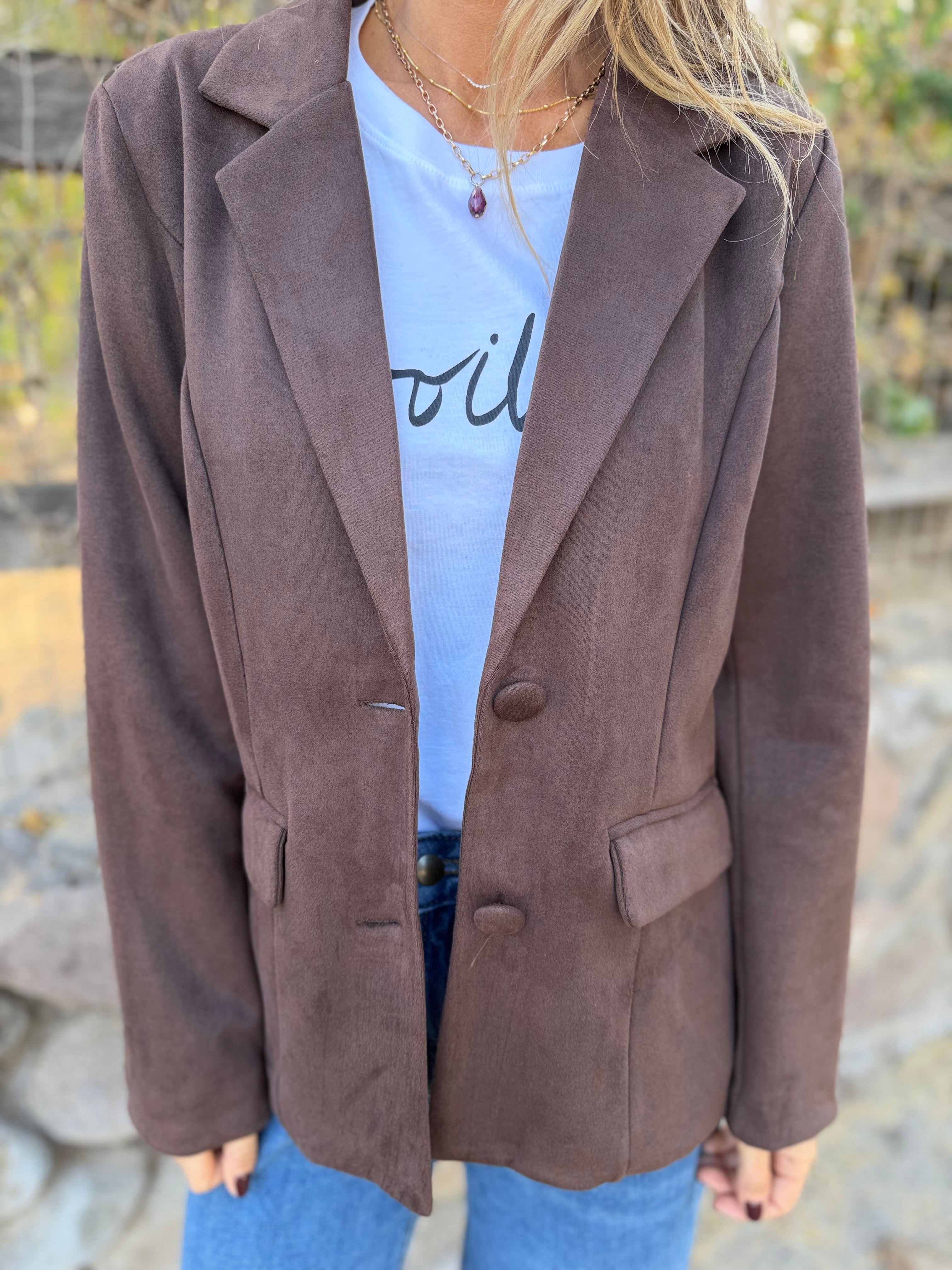 Nuevo blazer gamuza botón café