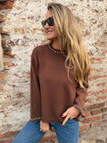 Chaleco tachas escote desflecado café