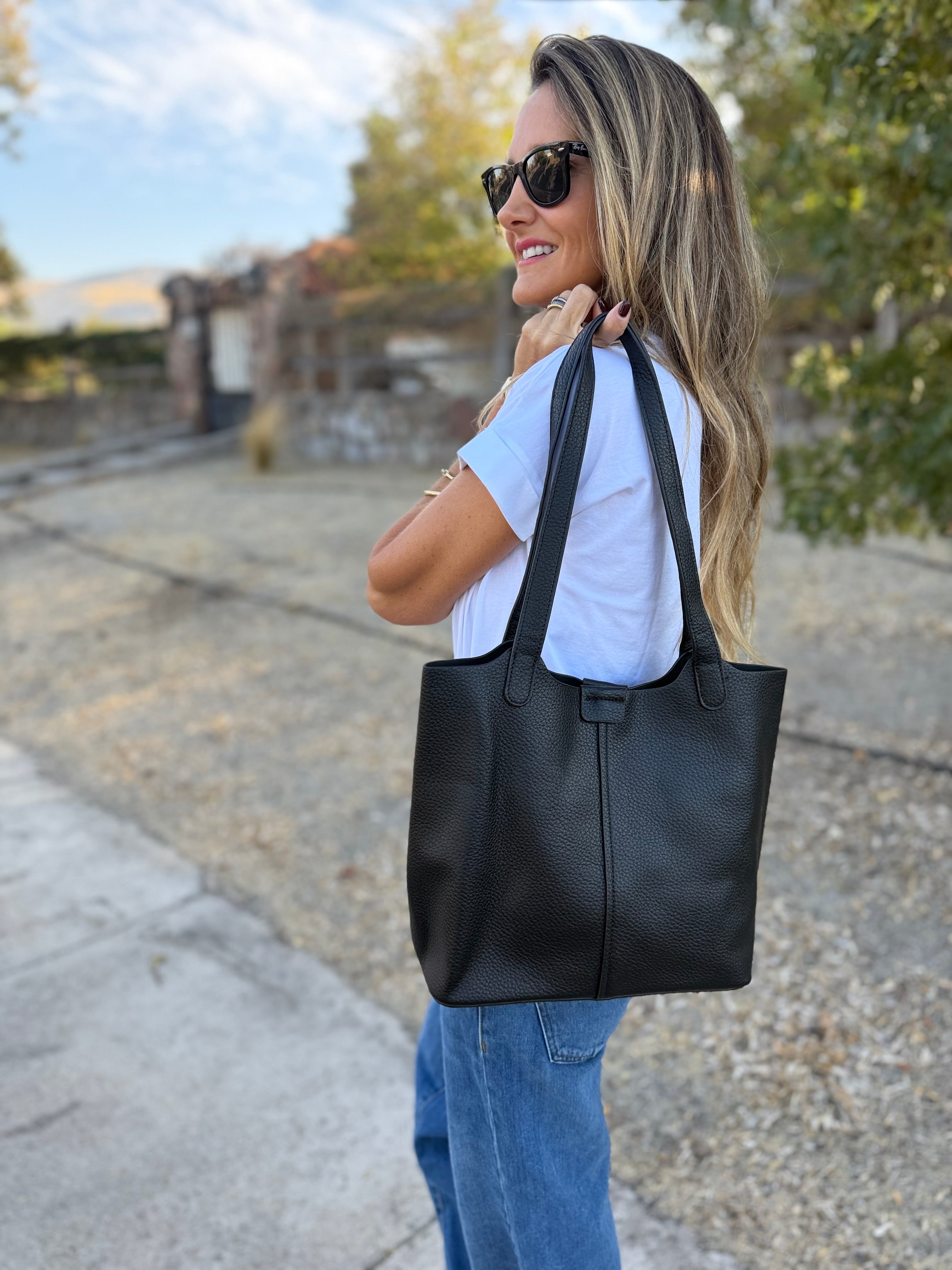 Cartera de hombro y mano en efecto cuero graneado negro