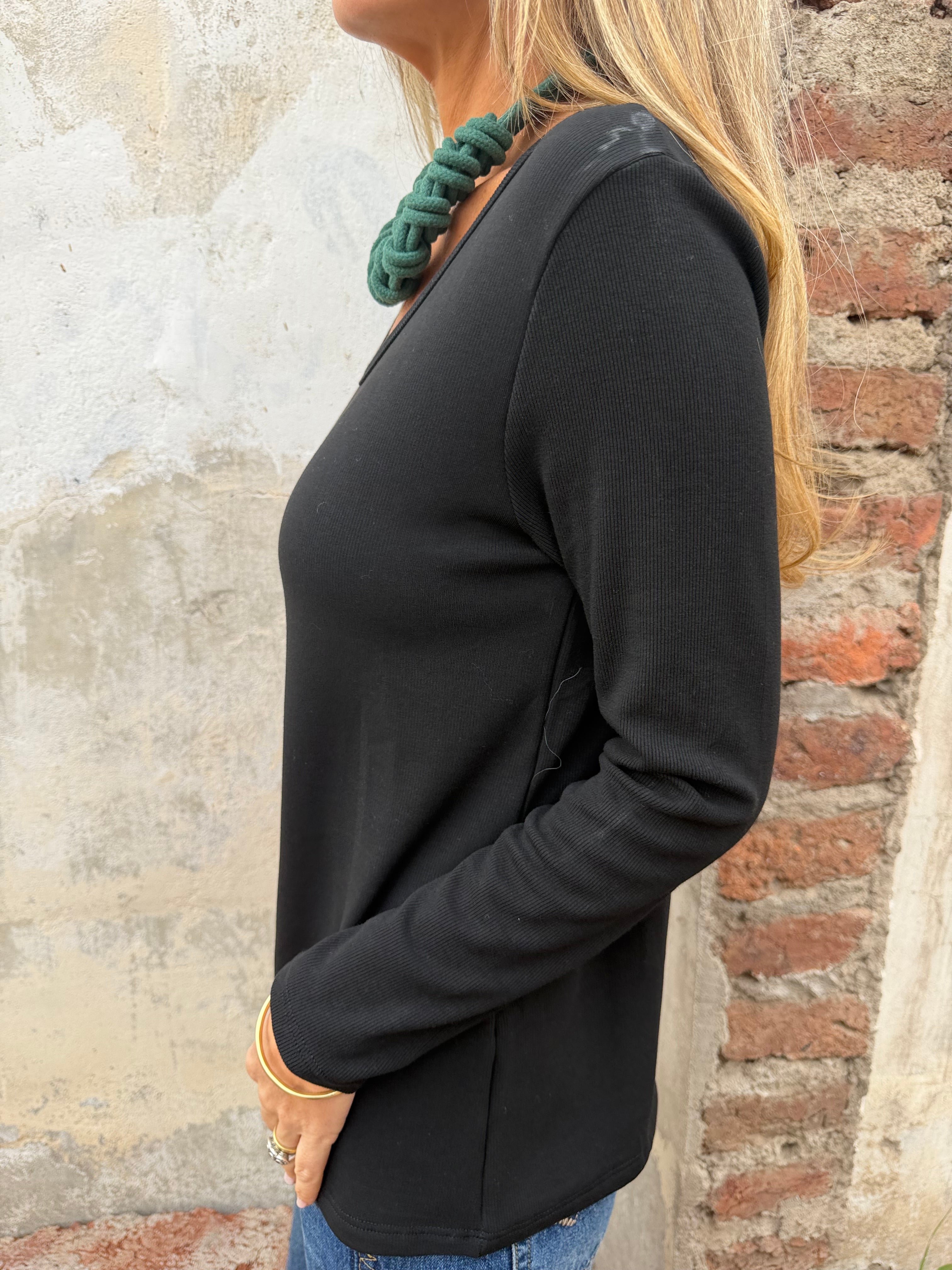 New polera algodón/ micropolar cuello bajo negra