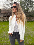 Chaqueta botón plateado formal blanca