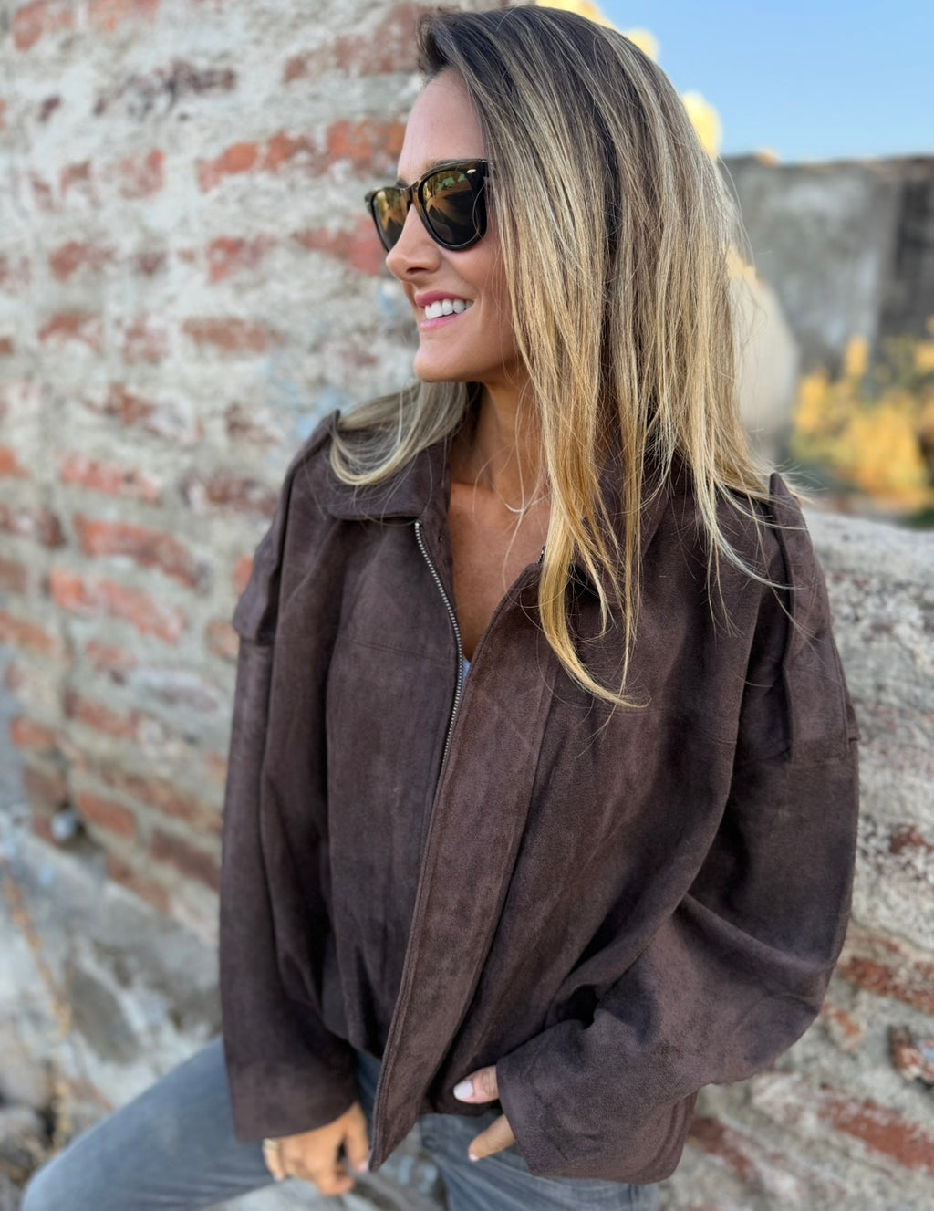 Chaqueta efecto gamuza café