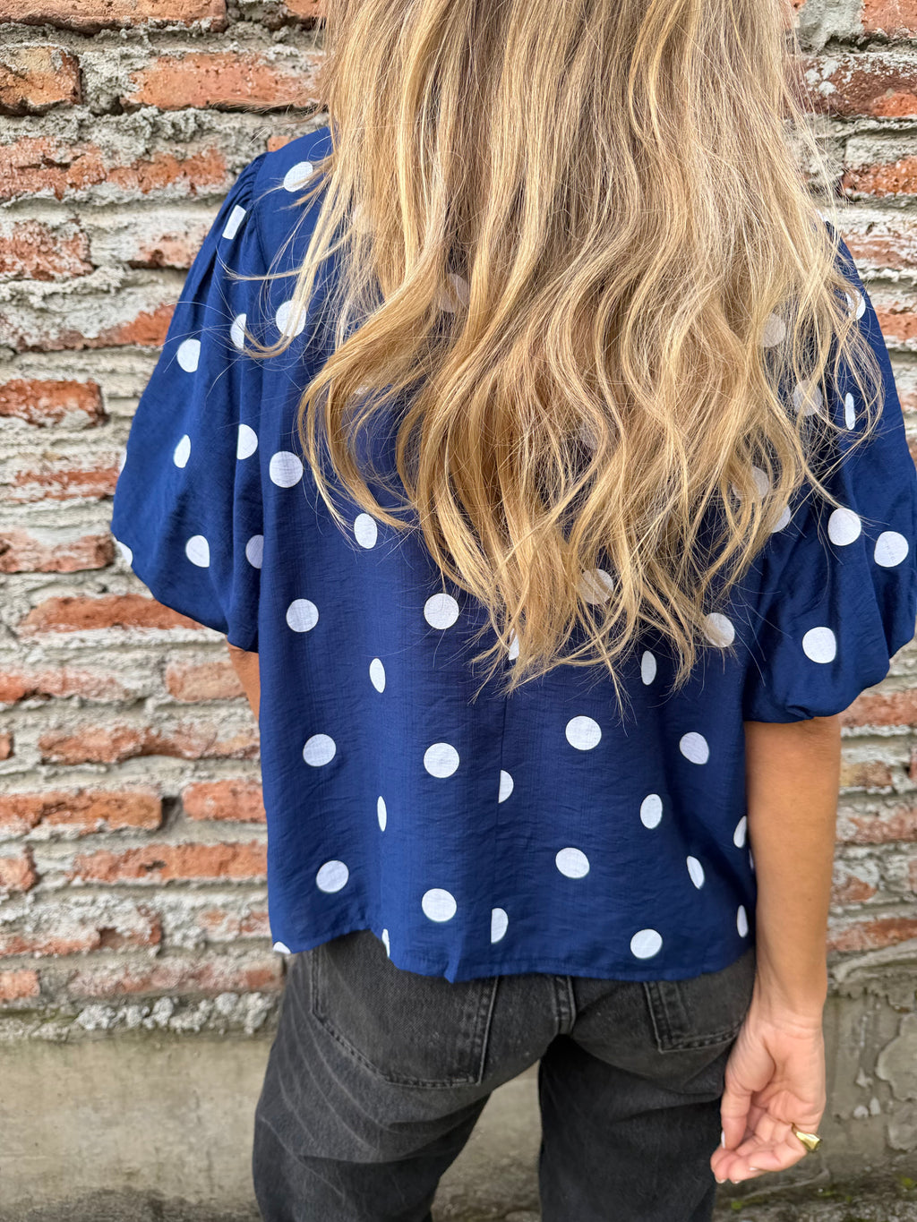 Blusa lunares mangas abullonadas azul
