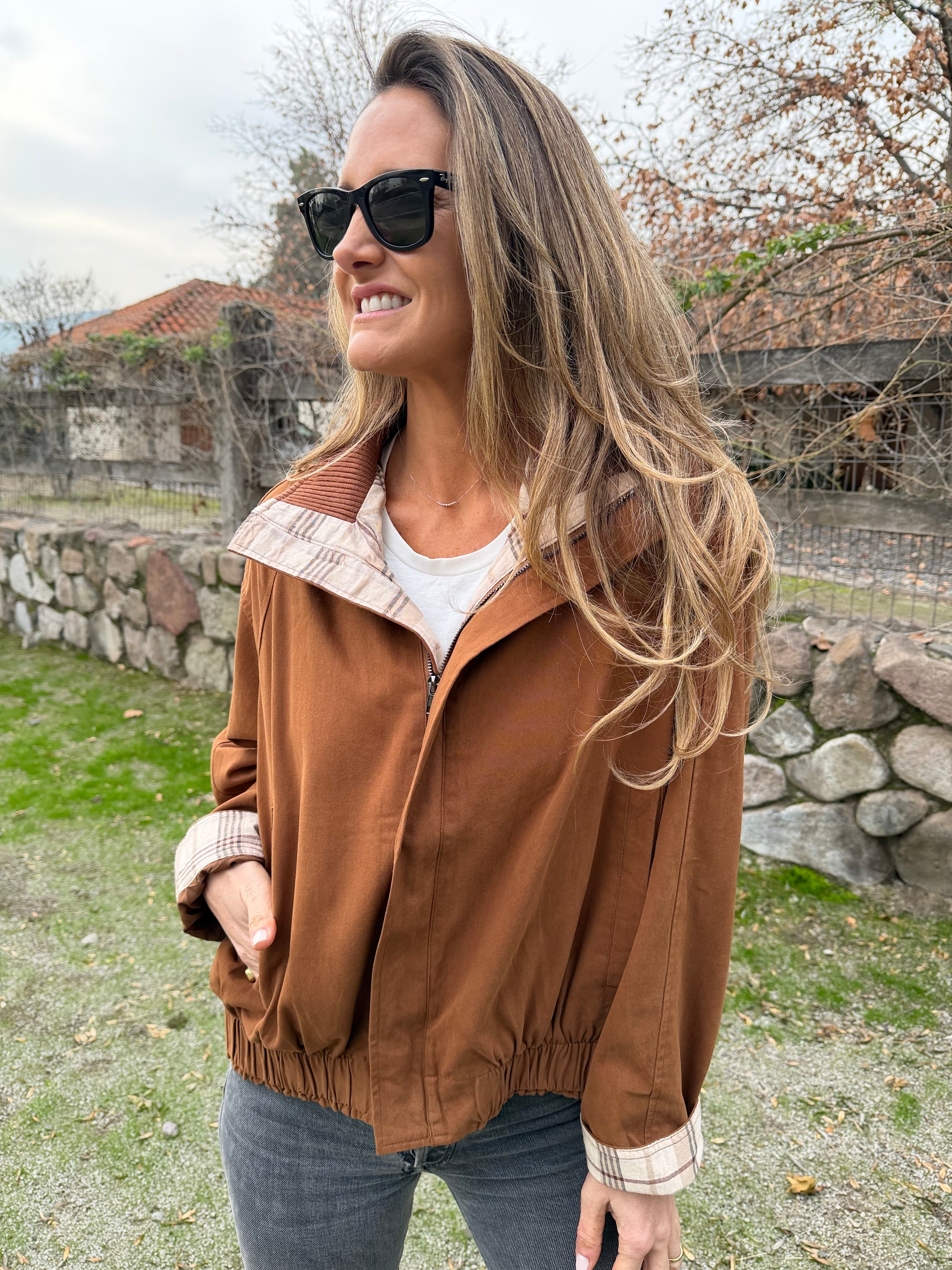 Bomber gabardina detalle escocés terracota