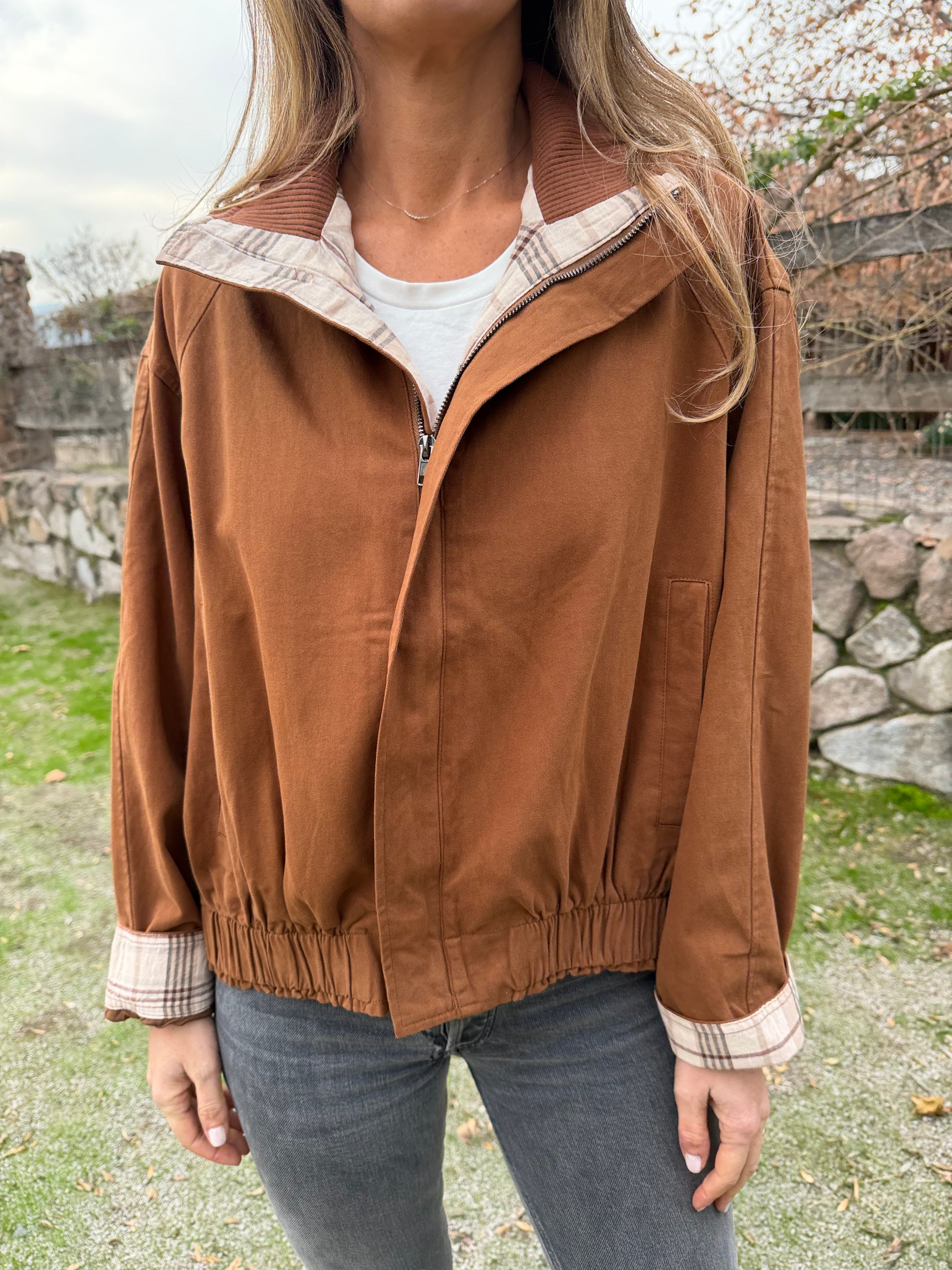 Bomber gabardina detalle escocés terracota