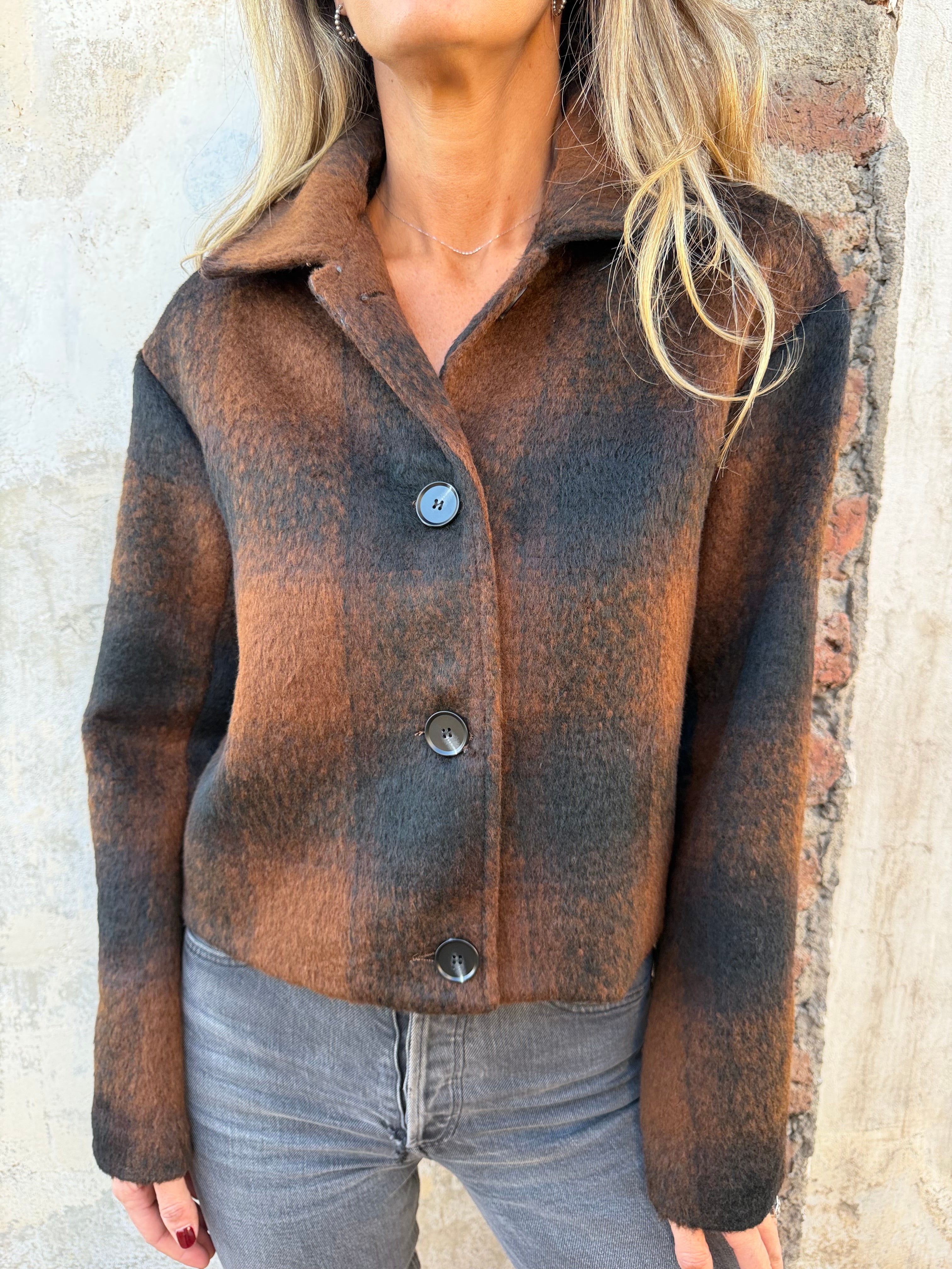 Chaqueta paño peludo escocés café