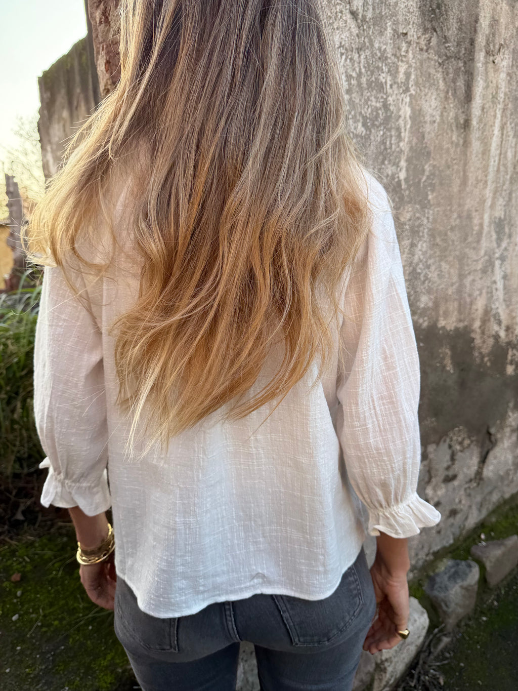 Blusa bámbula botones madera blanca