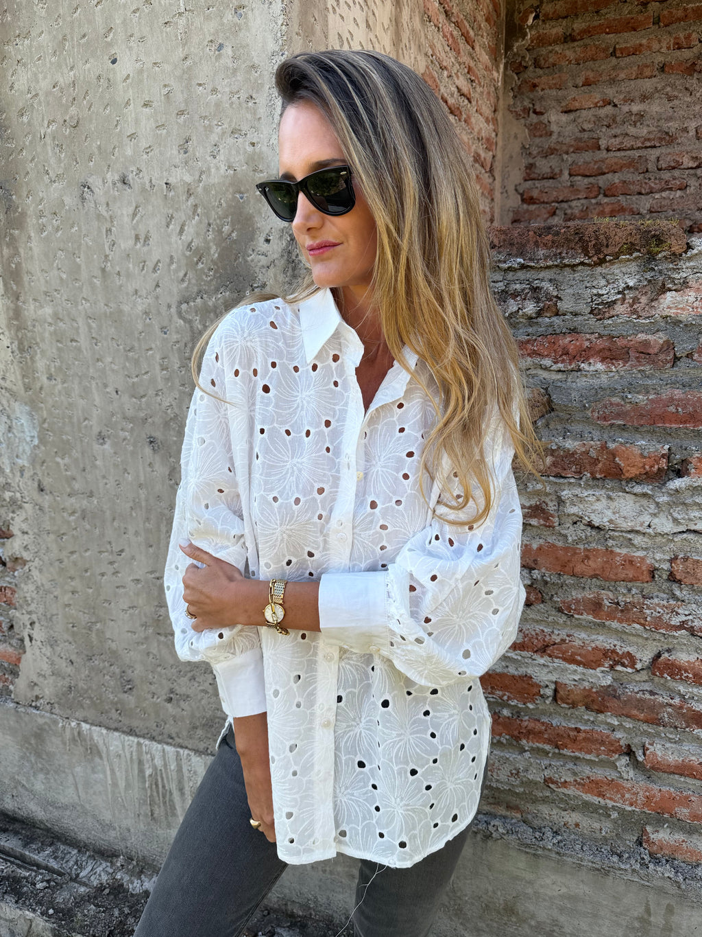Blusón broderie total blanco