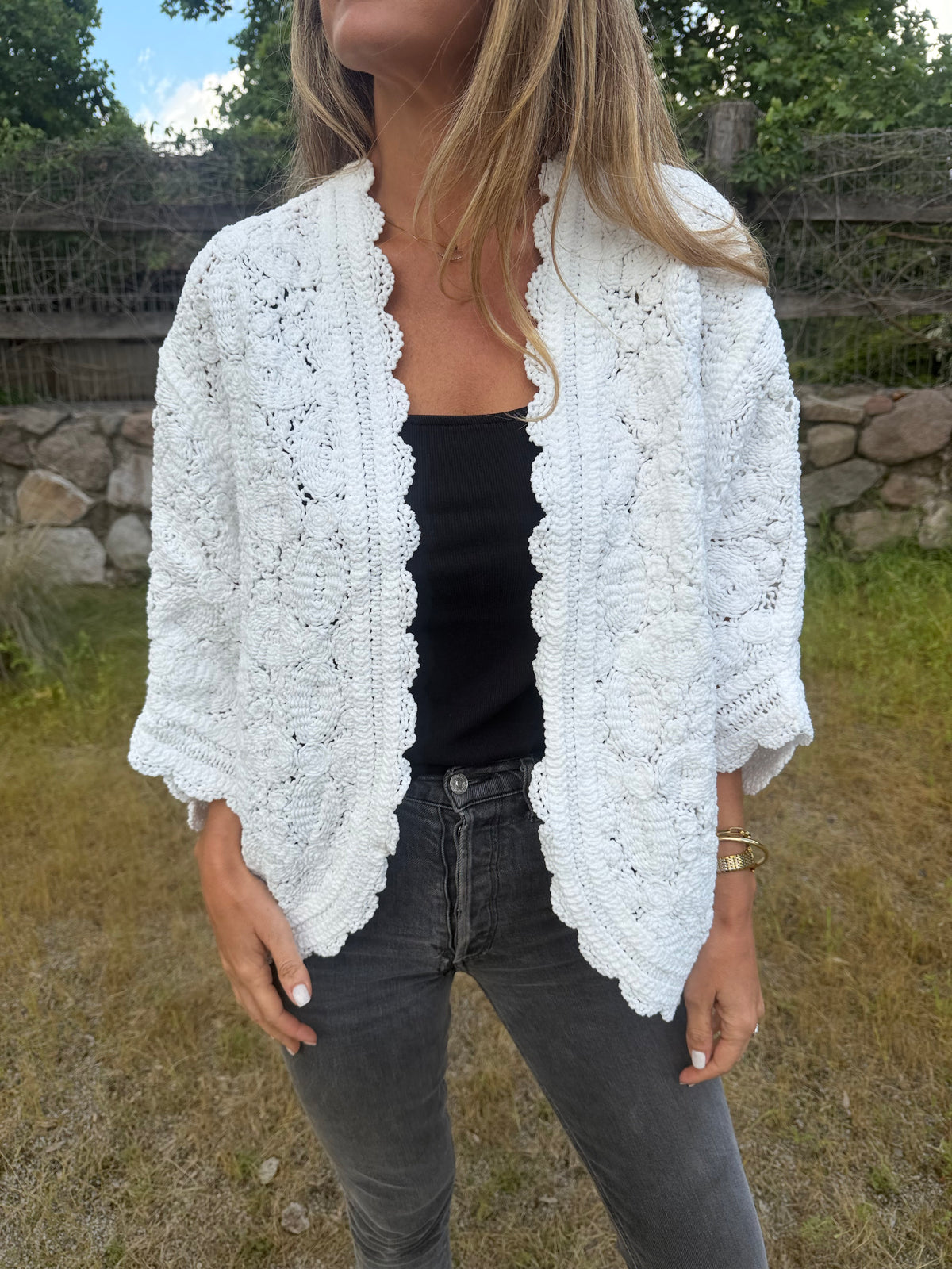 Tapado macramé blanco