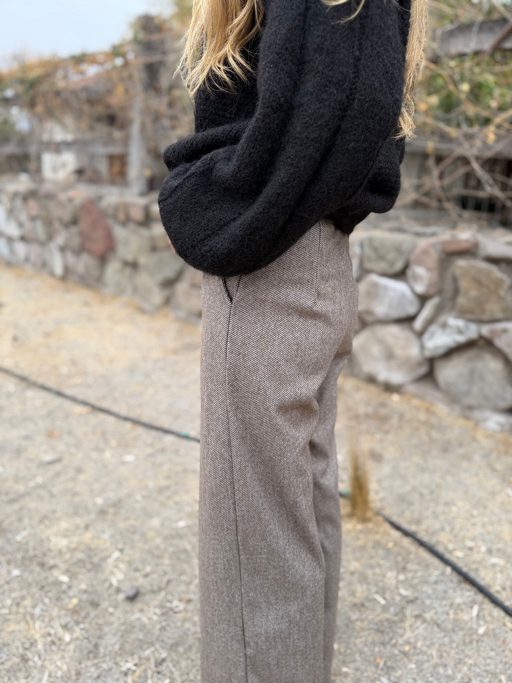 New Pantalón sastre beige
