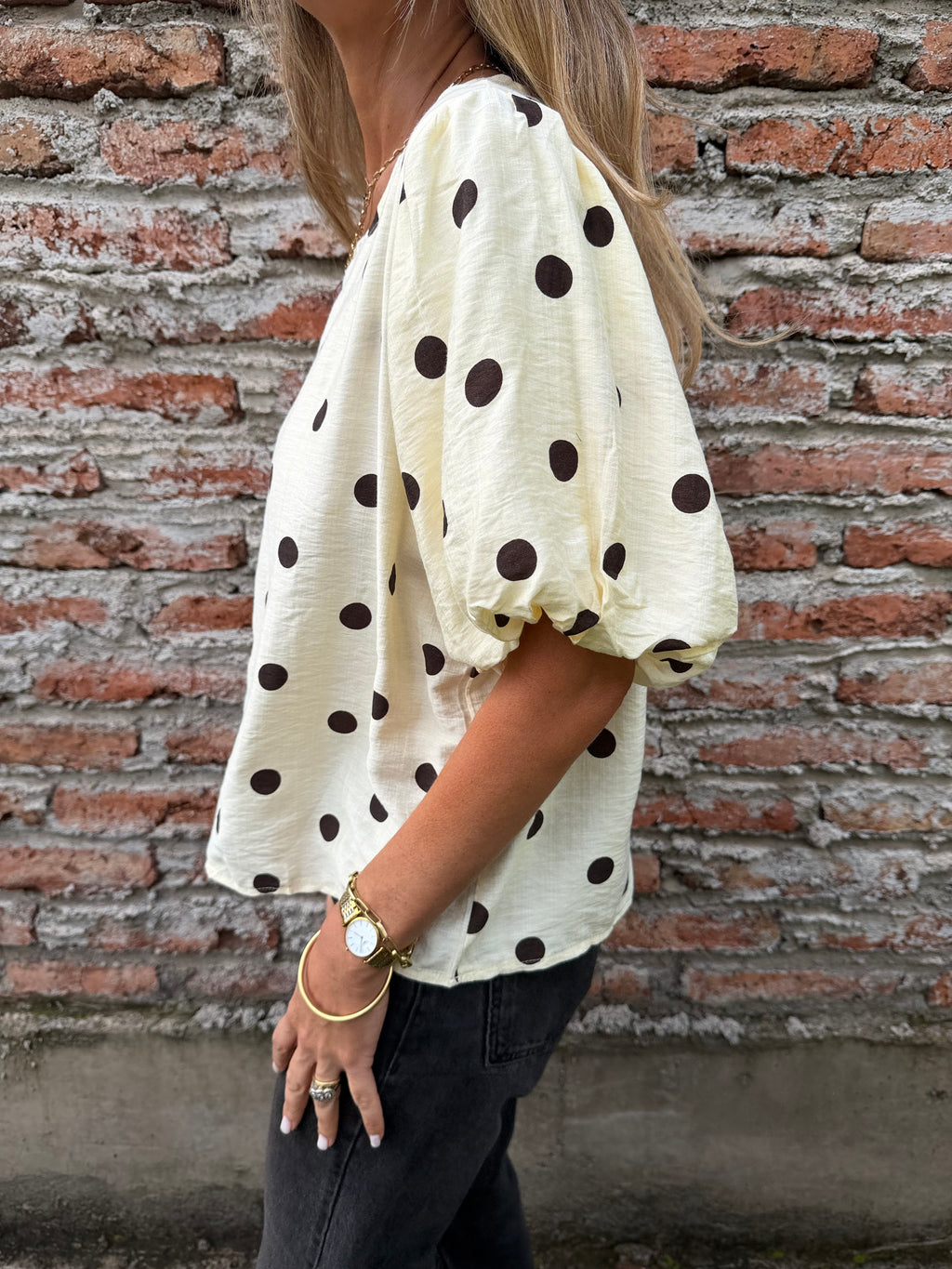Blusa lunares mangas abullonadas amarillo claro