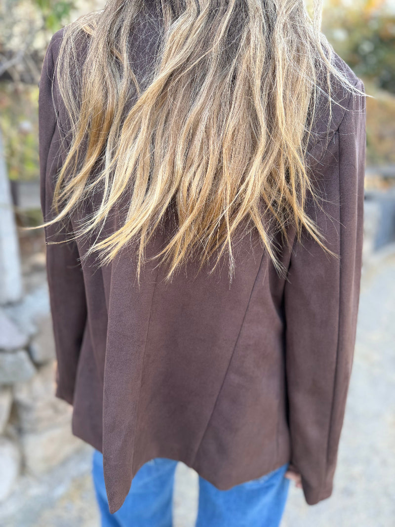 Nuevo blazer gamuza botón café