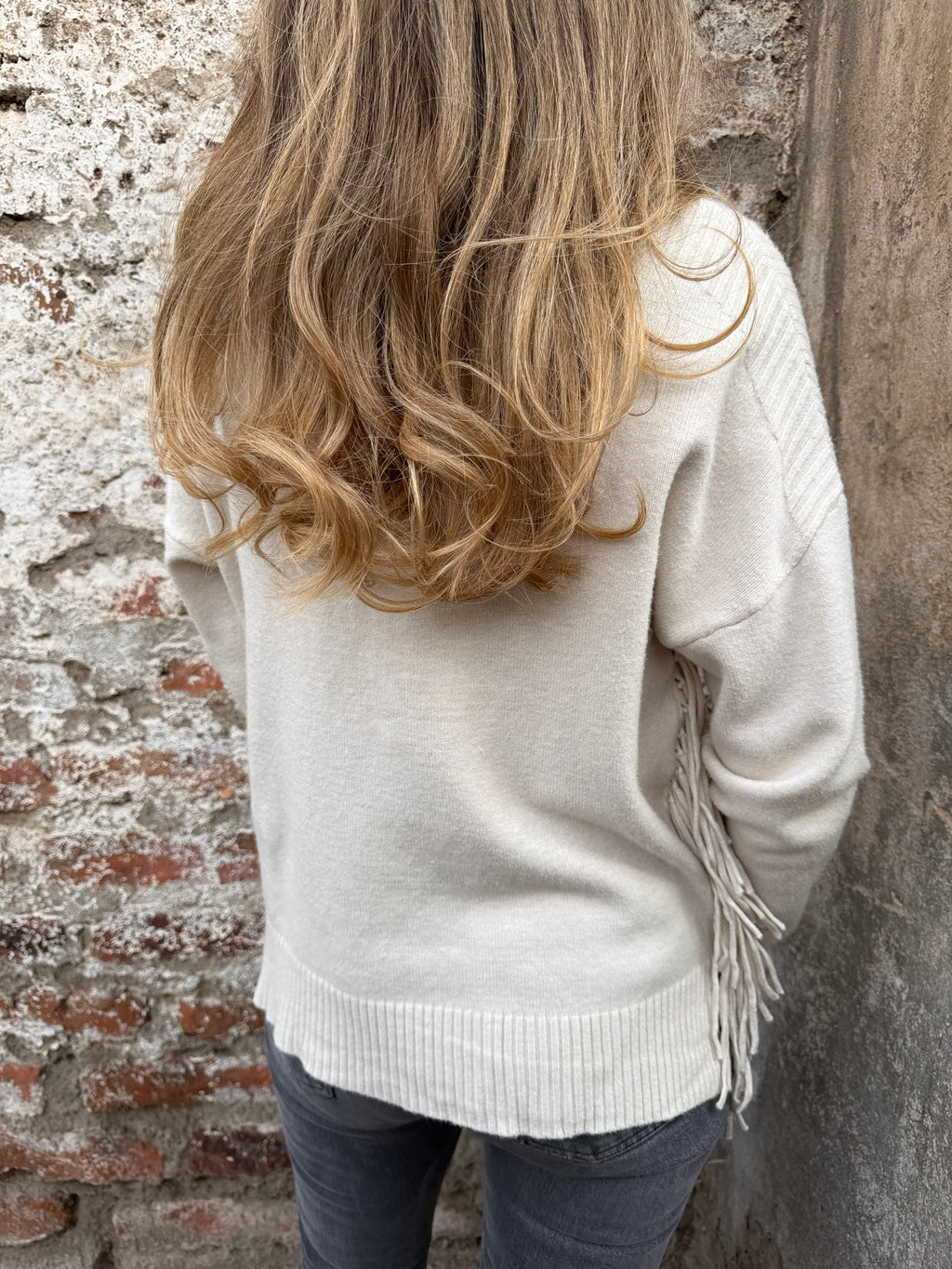 Cuello alto tiritas laterales crudo