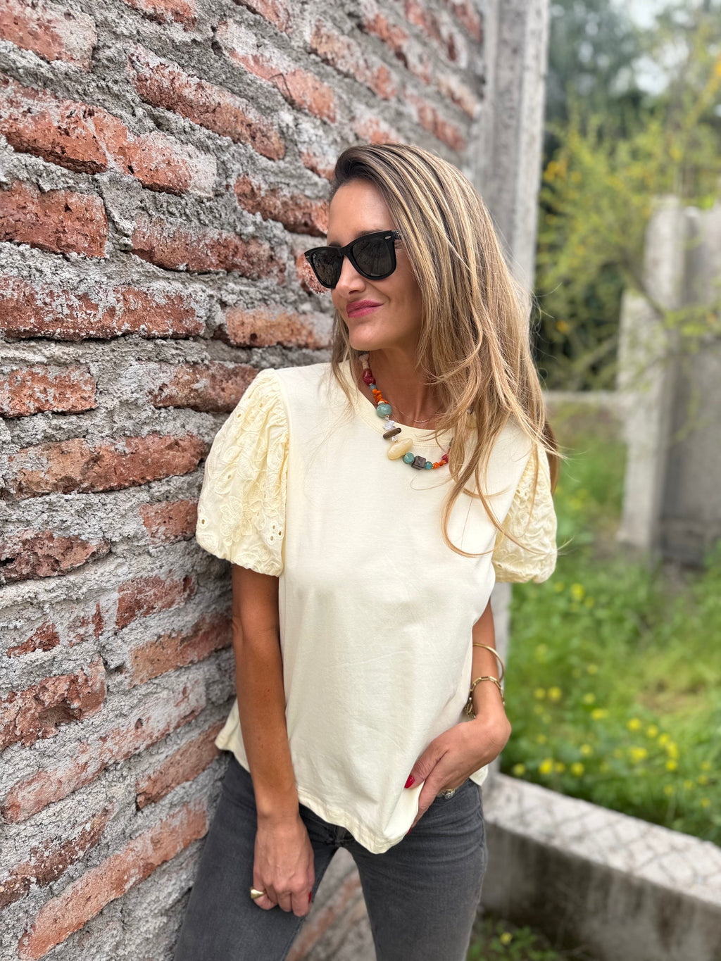 New polera algodón mangas broderie amarillo claro