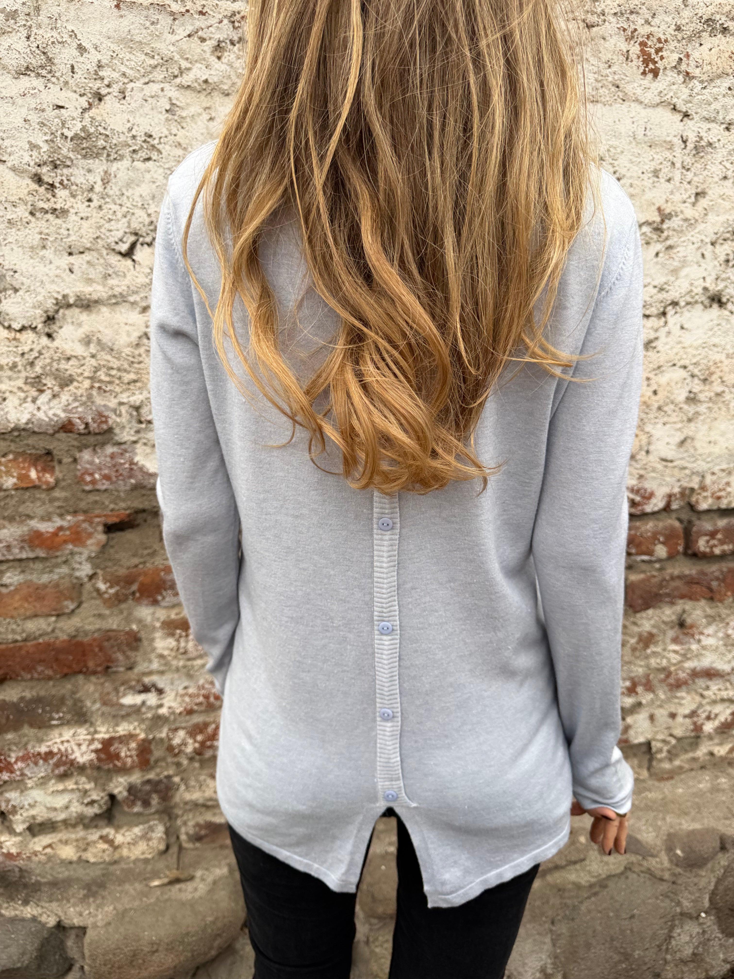 Chaleco básico mini botones espalda celeste