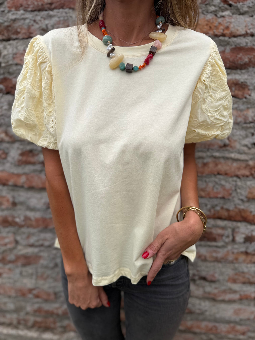 New polera algodón mangas broderie amarillo claro