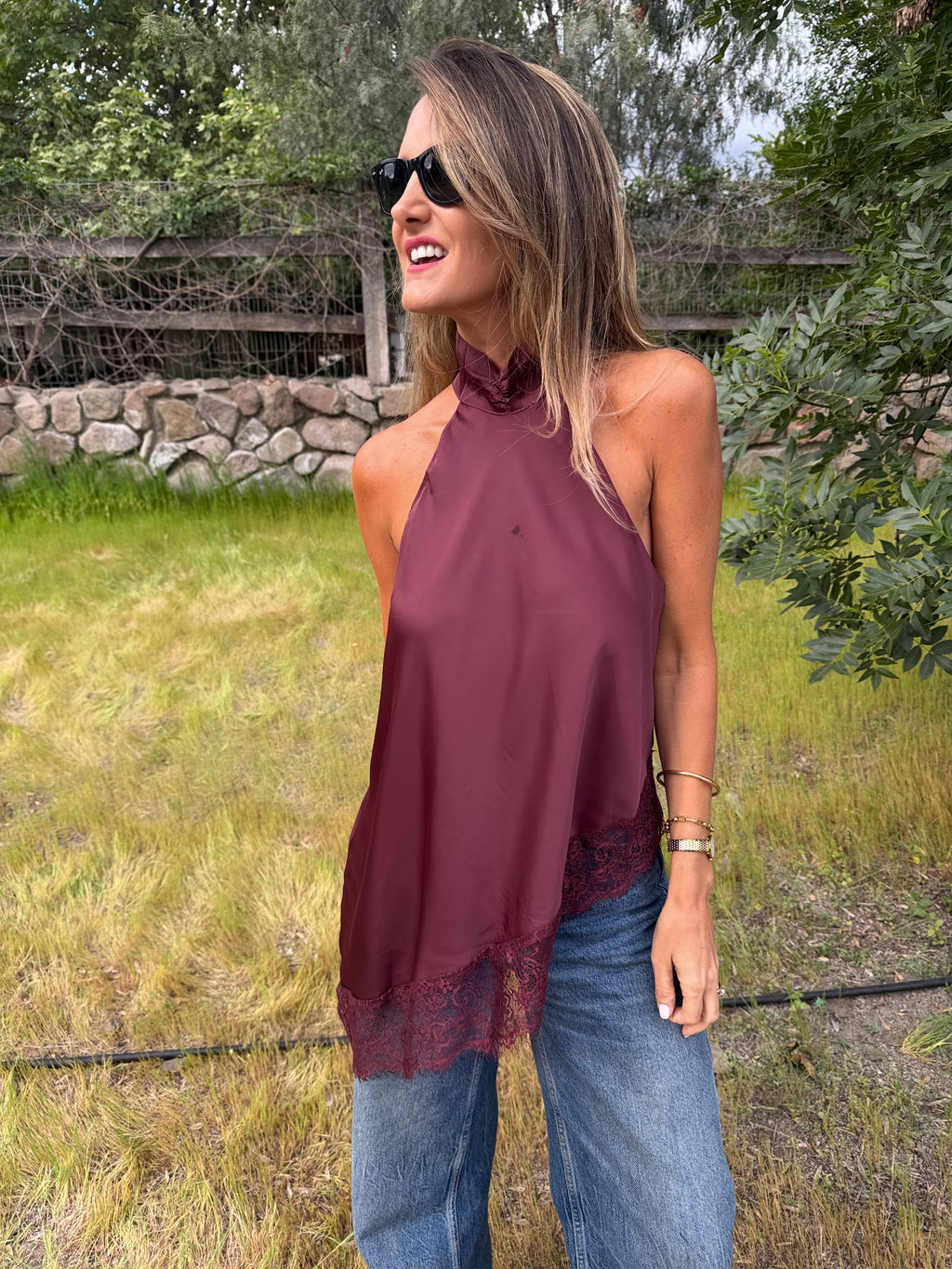 Blusa raso encaje burdeo