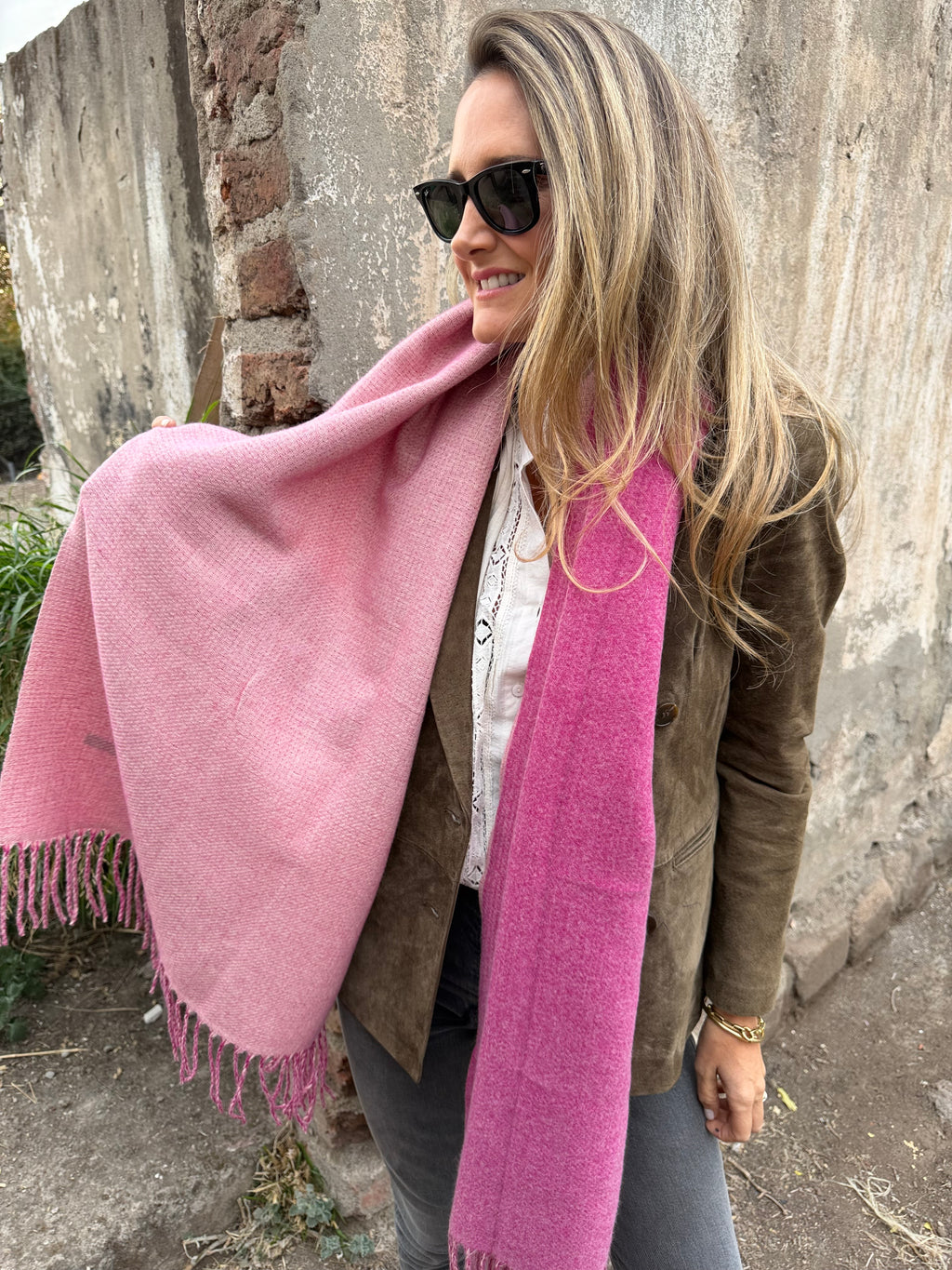 Bufandón simil cachemira fucsia rosado