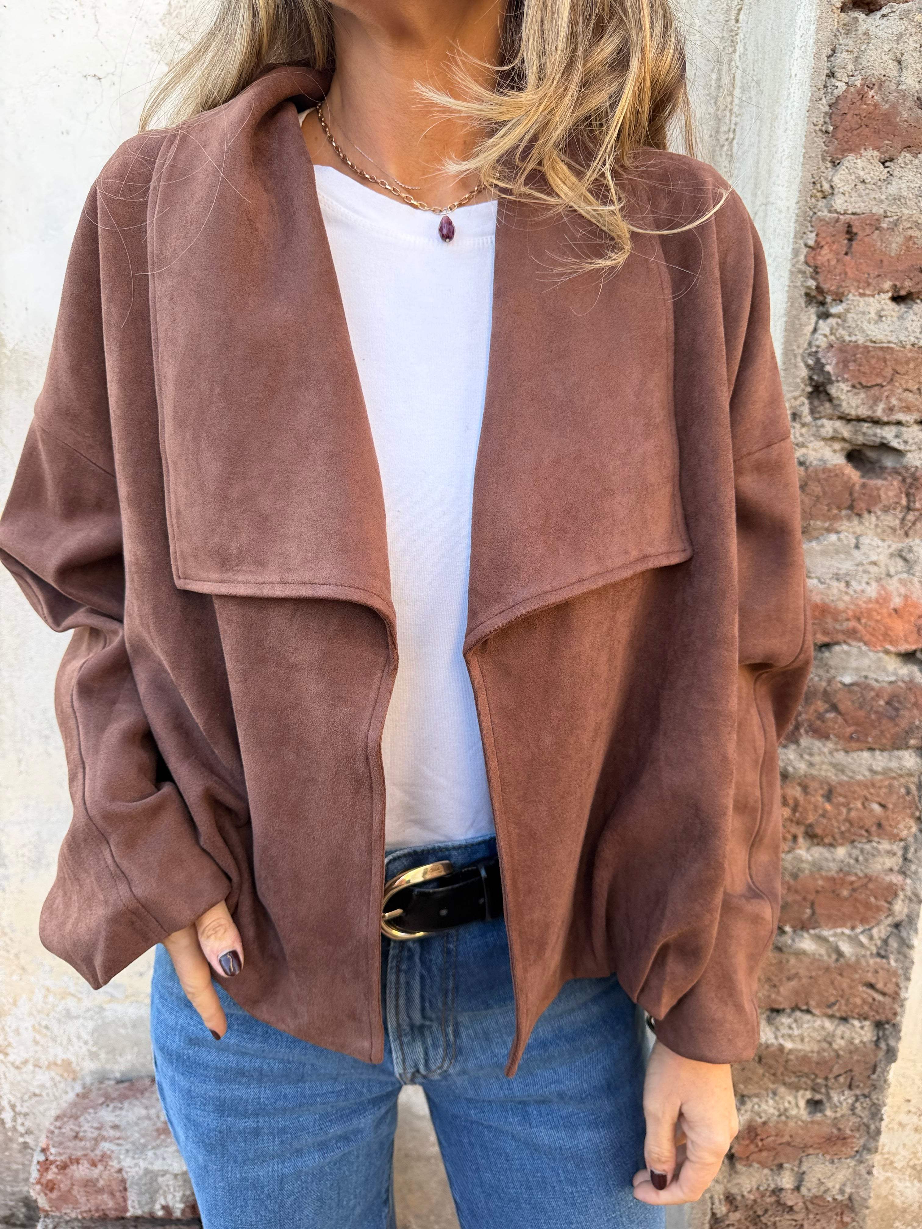 Chaqueta efecto gamuza solapa caramelo