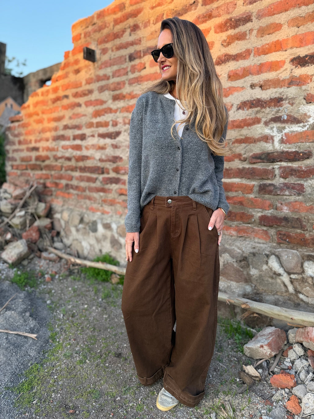 Bluejean pierna ancha new pinzas café
