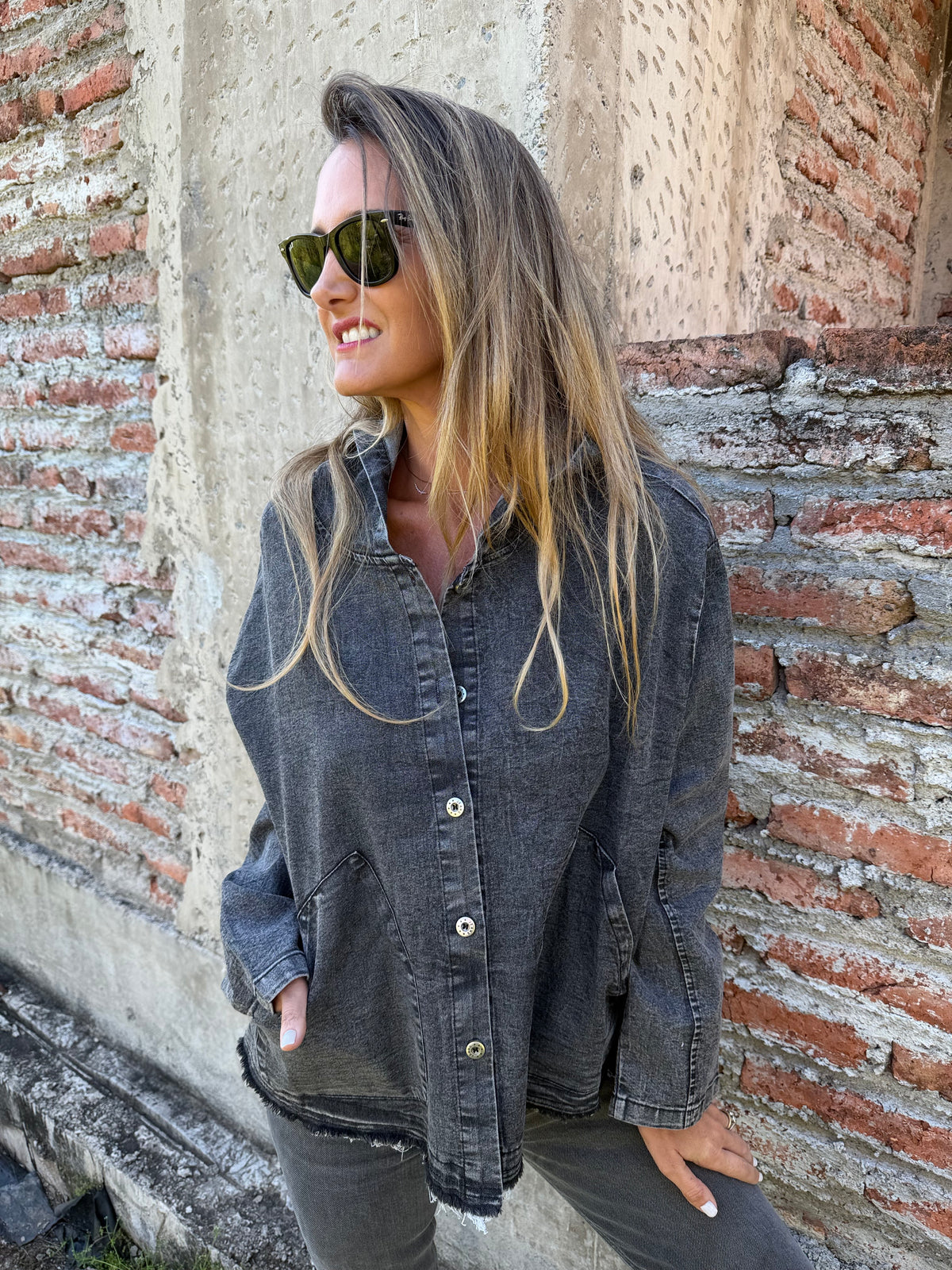 Chaqueta bluejean delgado negra