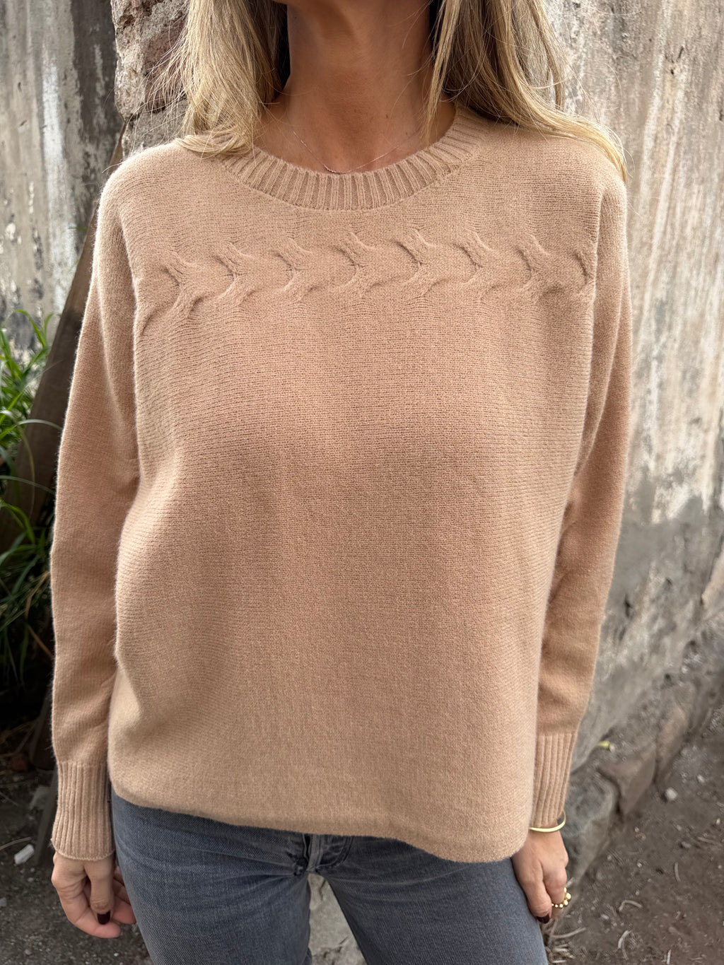 Chaleco trenzado horizontal camel