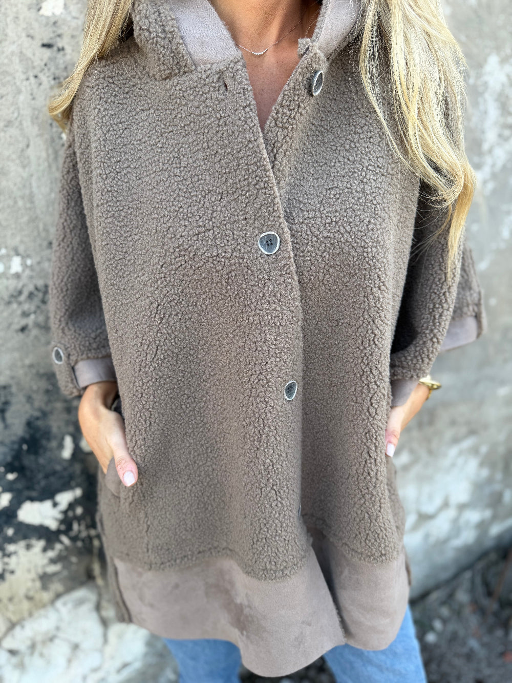 Poncho patagón taupe