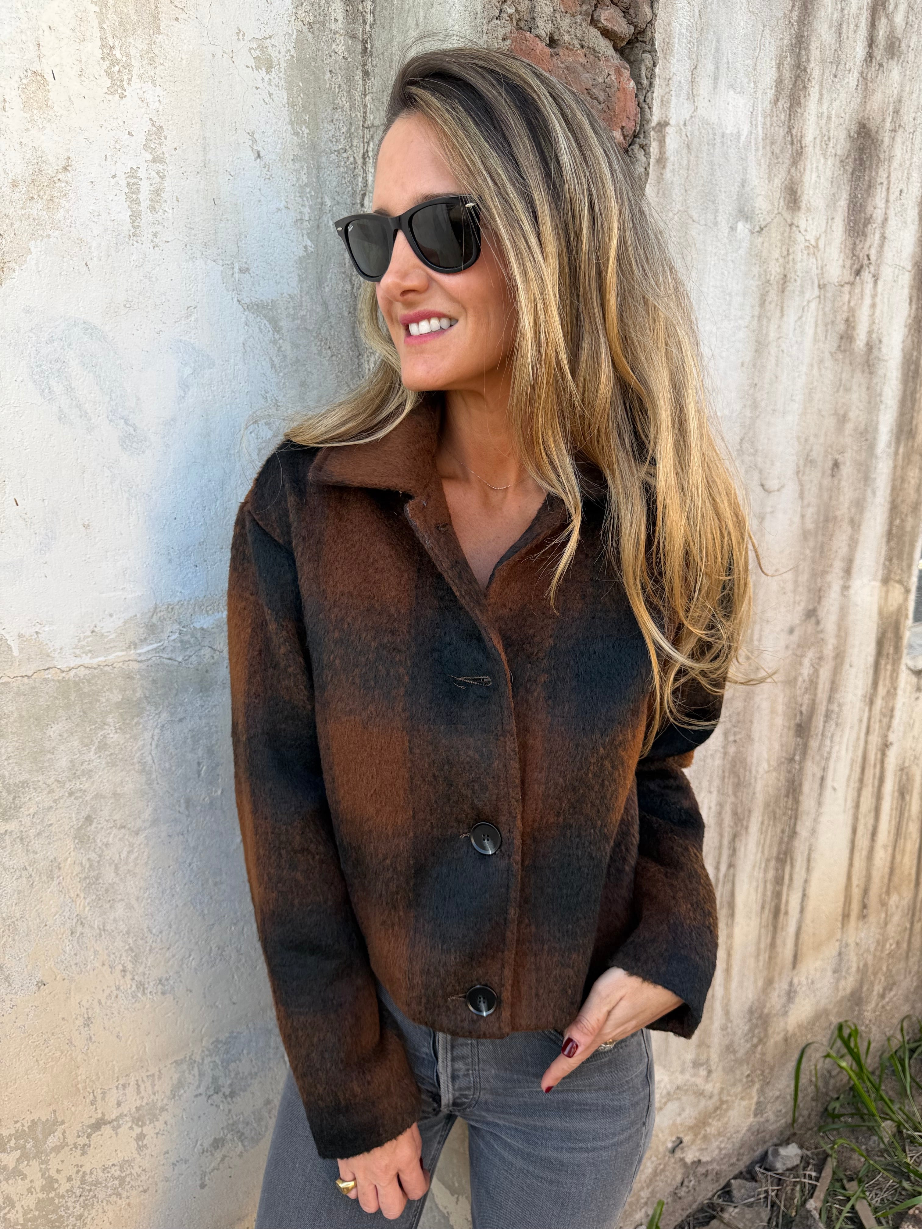 Chaqueta paño peludo escocés café